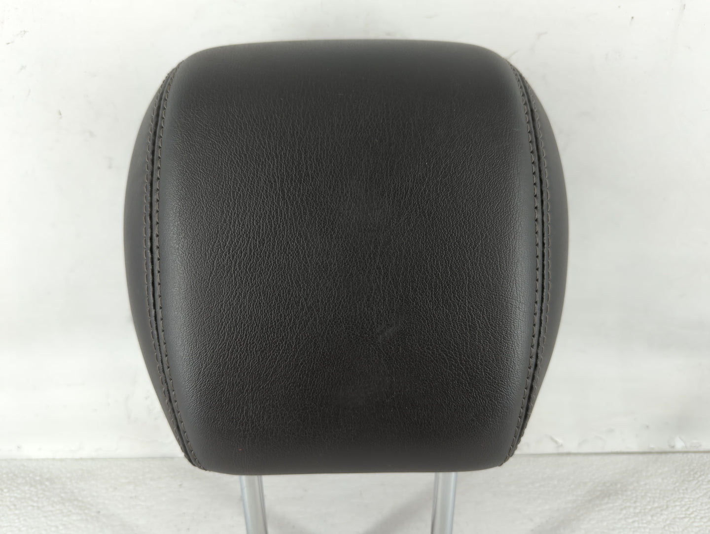 2014-2017 Buick Enclave Headrest Head Rest Rear Seat Black - Oemusedautoparts1.com