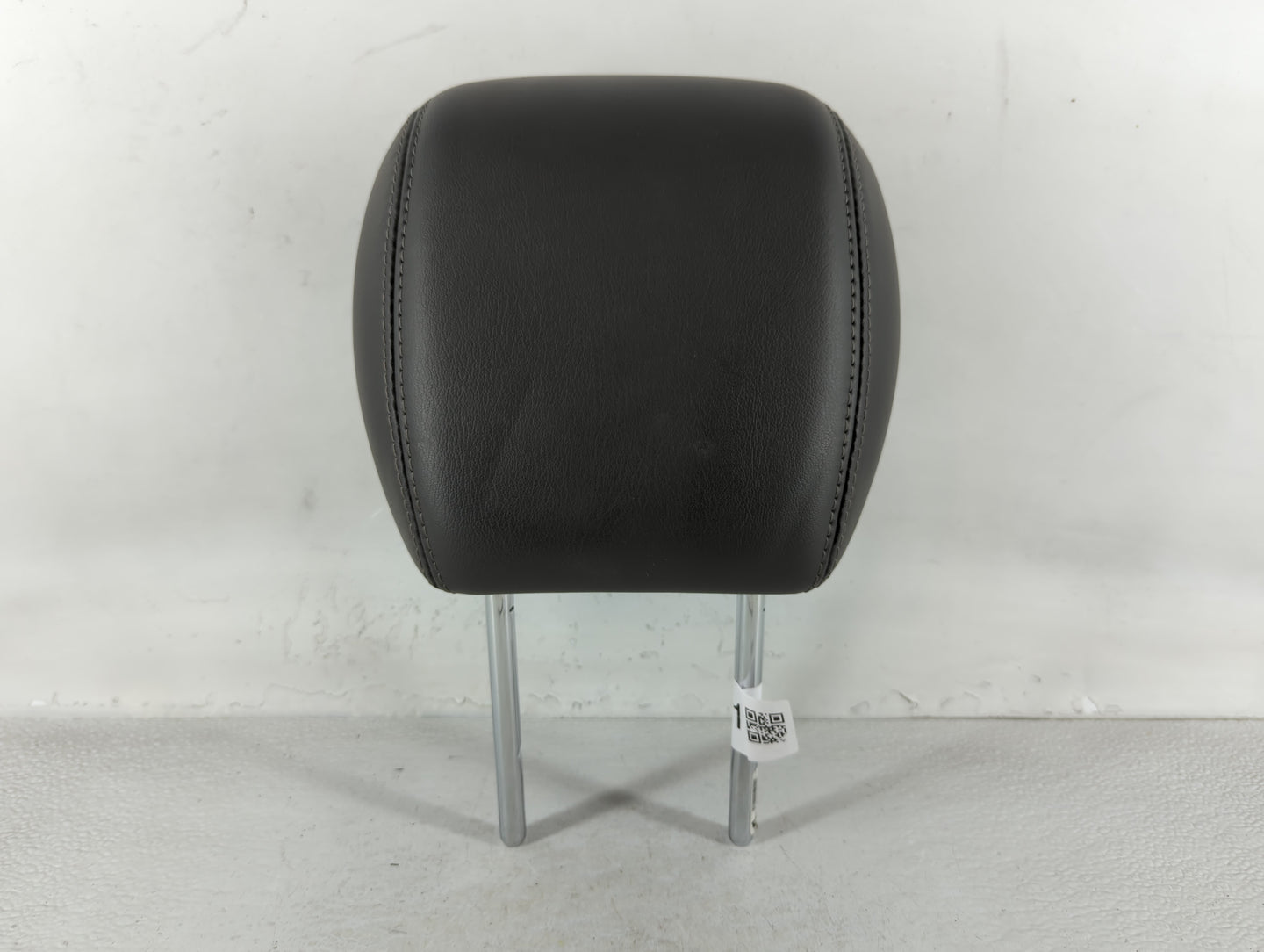 2015 Buick Enclave Headrest Head Rest Rear Seat Black - Oemusedautoparts1.com