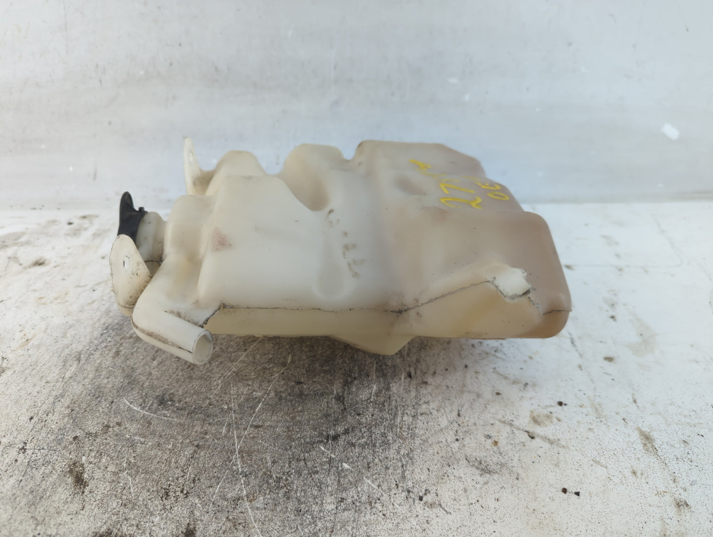 2008-2017 Buick Enclave Radiator Coolant Overflow Expansion Tank Bottle 929943 - Oemusedautoparts1.com