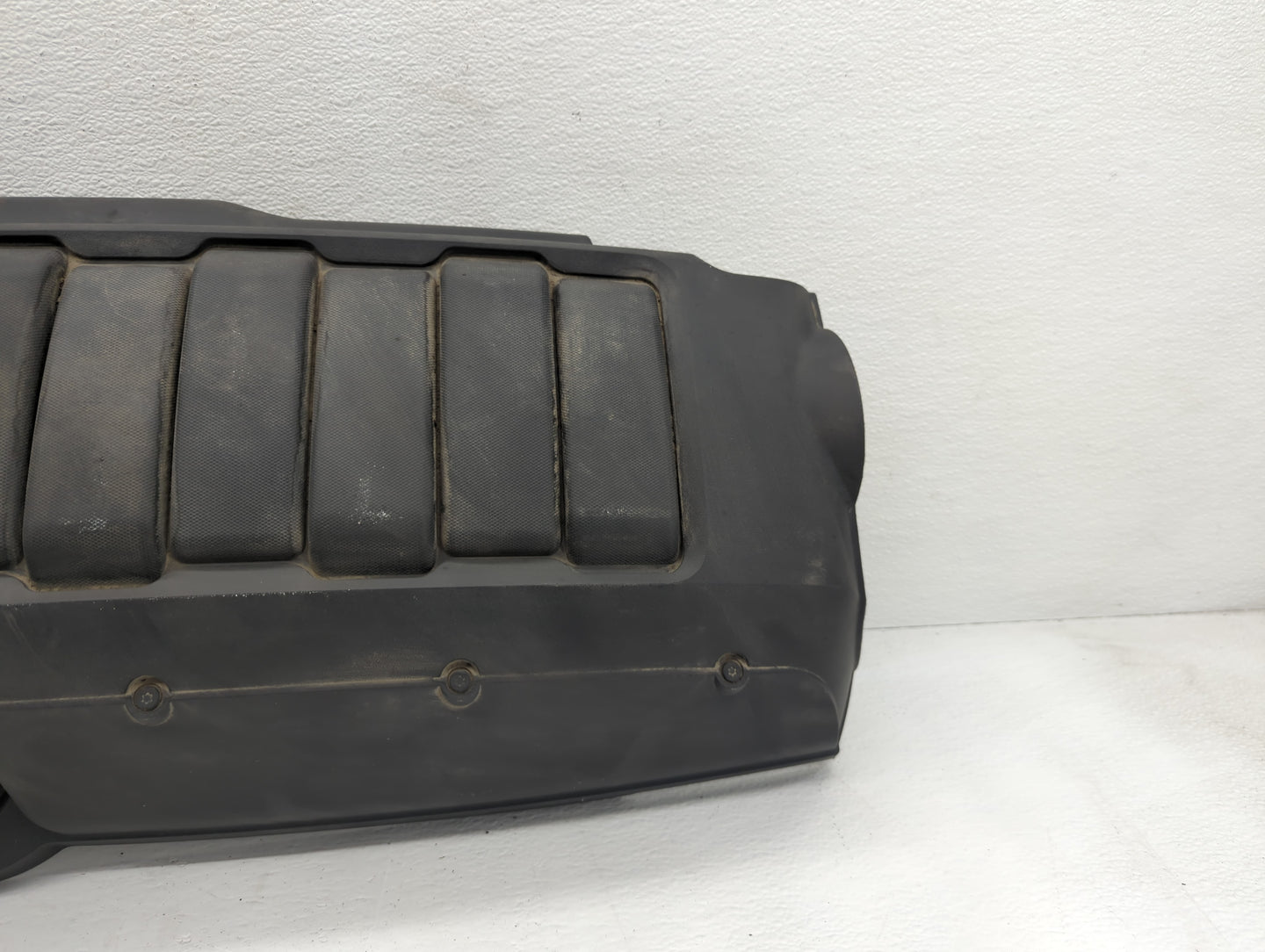 2015 Buick Enclave Engine Cover - Oemusedautoparts1.com