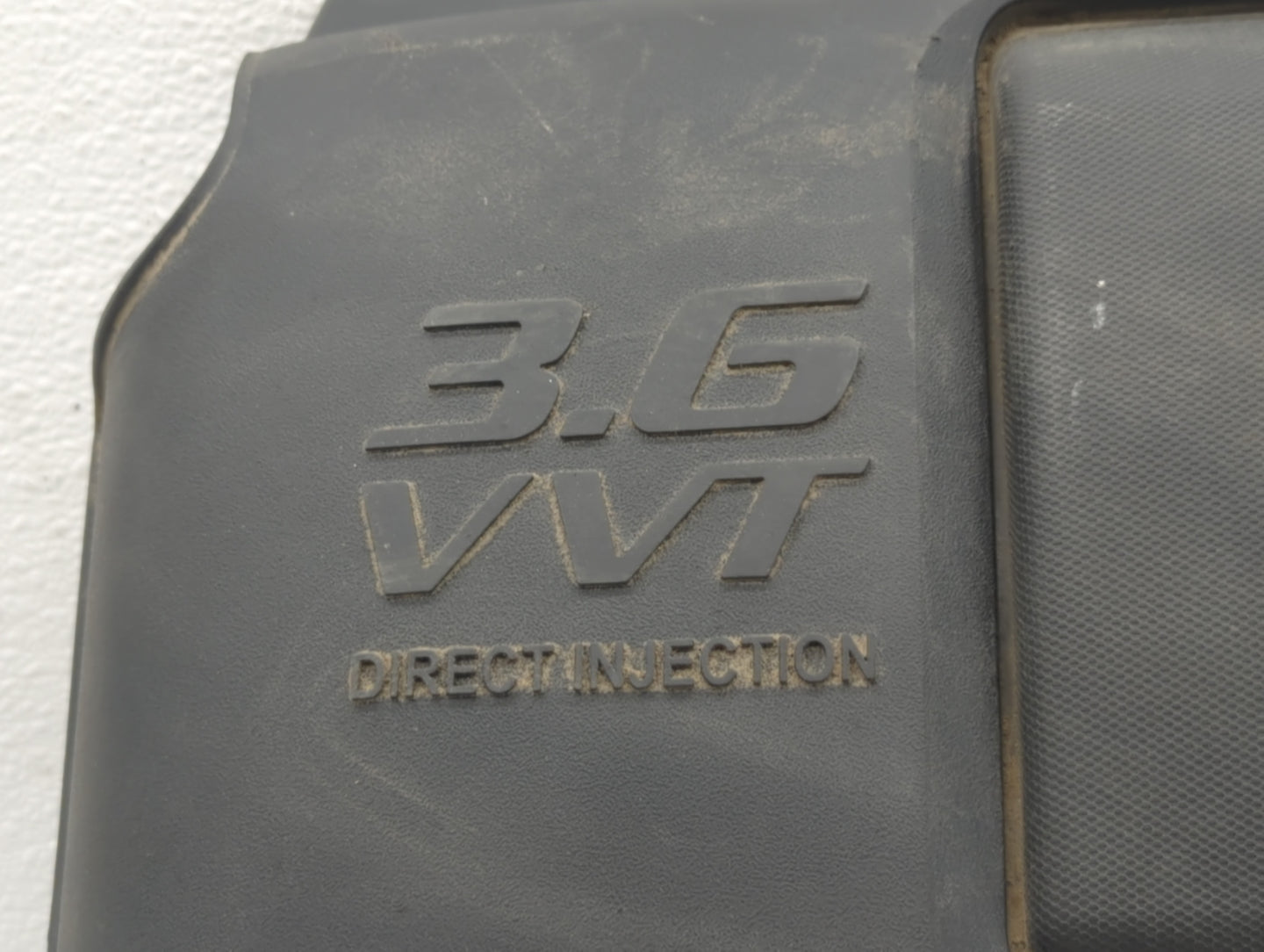 2015 Buick Enclave Engine Cover - Oemusedautoparts1.com