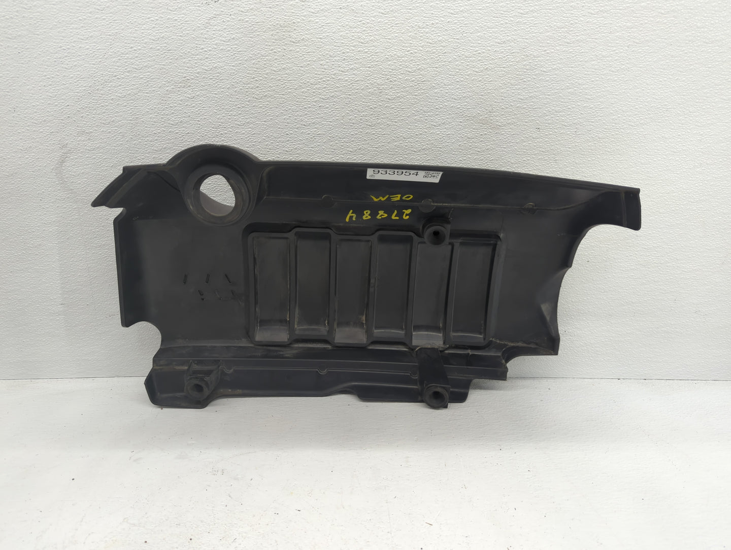 2015 Buick Enclave Engine Cover - Oemusedautoparts1.com