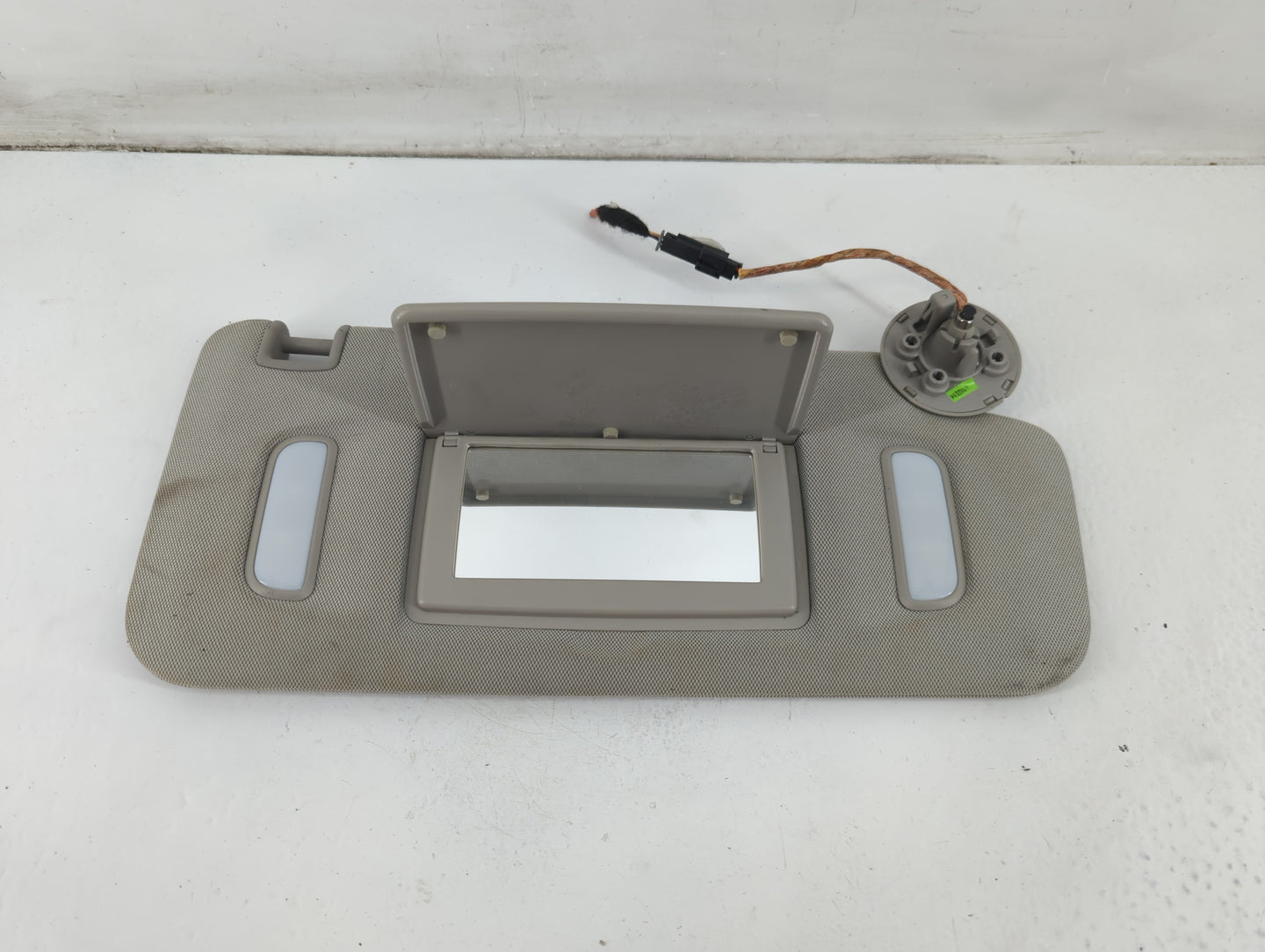 2013-2021 Buick Encore Sun Visor Shade Replacement Passenger Right Mirror Fits Fits 2013 2014 2015 2016 2017 2018 2019 2020 