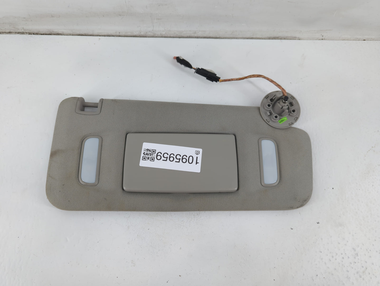 2013-2021 Buick Encore Sun Visor Shade Replacement Passenger Right Mirror Fits Fits 2013 2014 2015 2016 2017 2018 2019 2020 