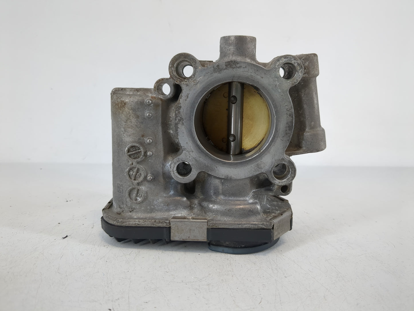 2013-2021 Buick Encore Throttle Body P/N:55581662 Fits Fits 2011 2012 2013 2014 2015 2016 2017 2018 2019 2020 2021 OEM Used 