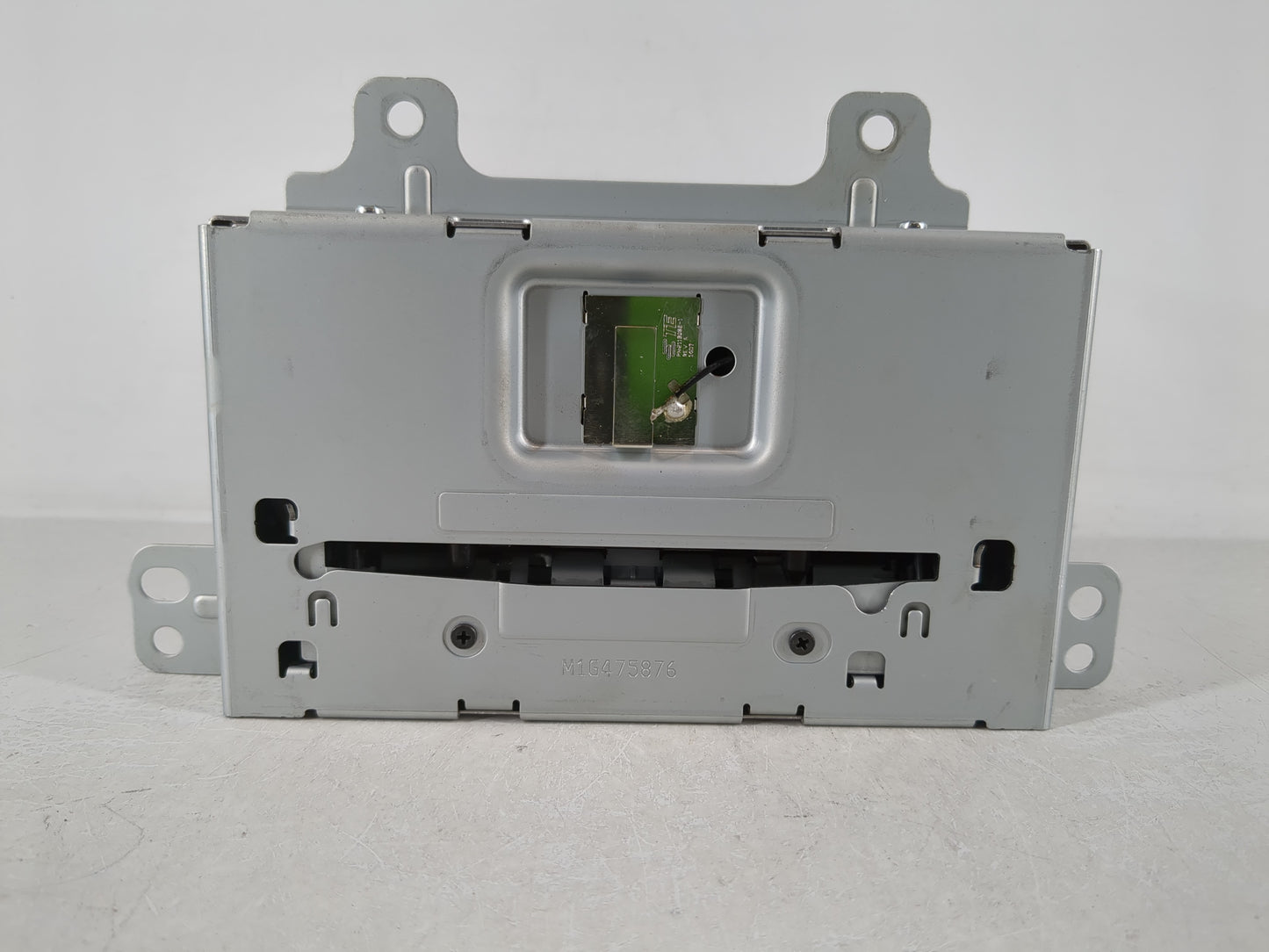 2015-2016 Buick Encore Radio AM FM Cd Player Receiver Replacement P/N:23284452 Fits Fits 2014 2015 2016 2017 OEM Used Auto P