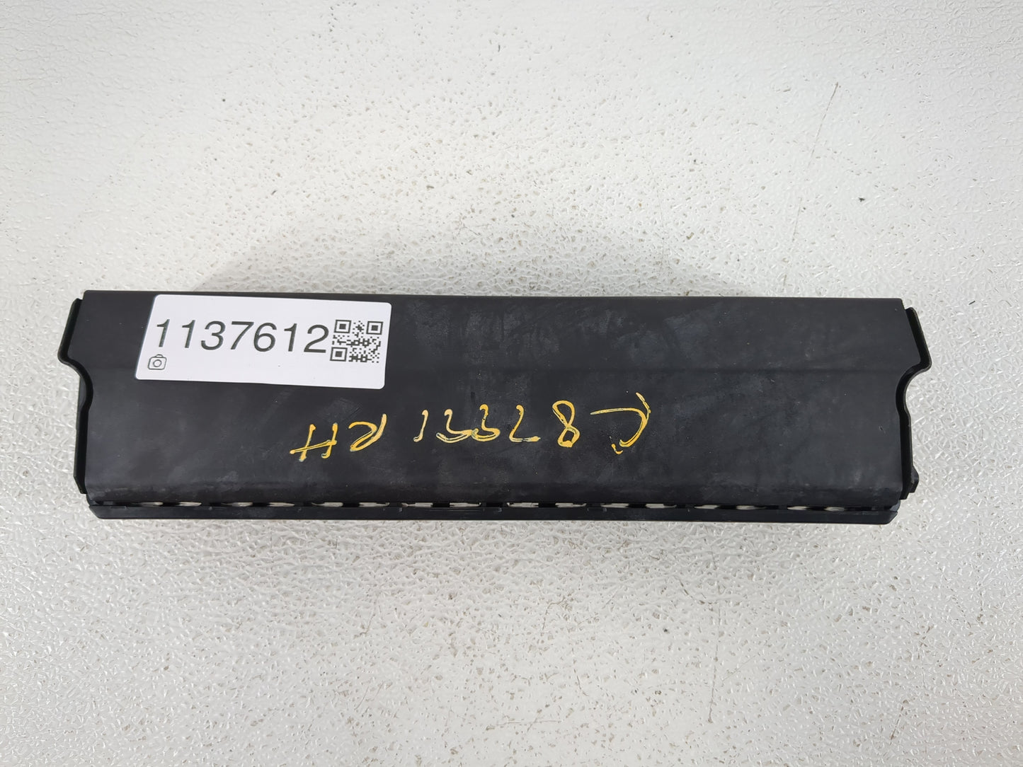 2013-2017 Buick Encore Air Bag Driver Left Knee OEM P/N:95259945 Fits Fits 2013 2014 2015 2016 2017 OEM Used Auto Parts - Oe