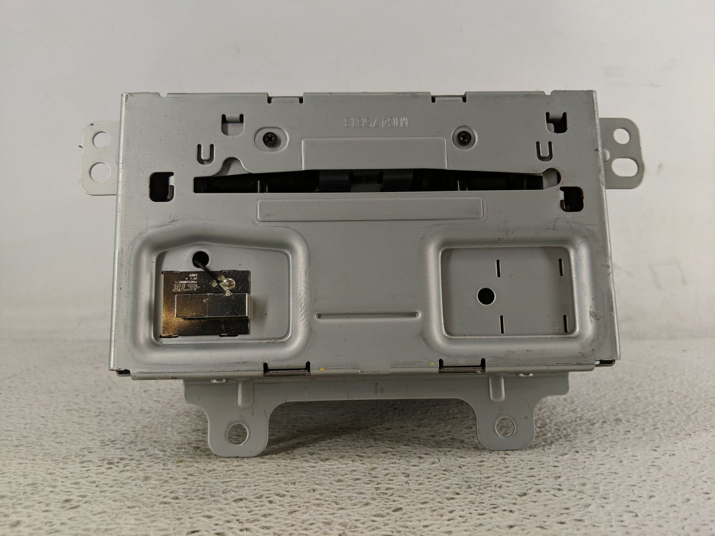 2015-2016 Buick Encore Radio AM FM Cd Player Receiver Replacement P/N:23495273 Fits Fits 2014 2015 2016 2017 OEM Used Auto P