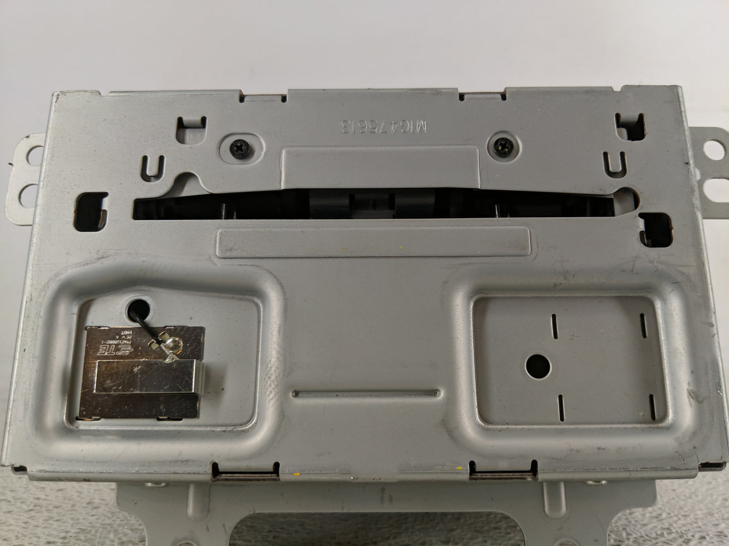 2015-2016 Buick Encore Radio AM FM Cd Player Receiver Replacement P/N:23495273 Fits Fits 2014 2015 2016 2017 OEM Used Auto P