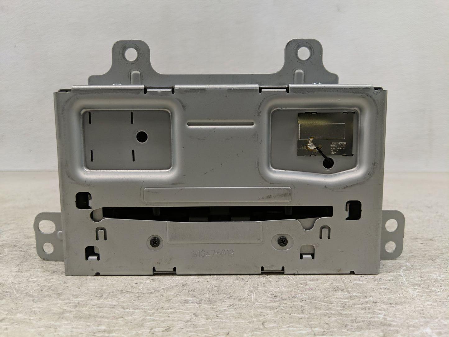 2015-2016 Buick Encore Radio AM FM Cd Player Receiver Replacement P/N:23495273 Fits Fits 2014 2015 2016 2017 OEM Used Auto P