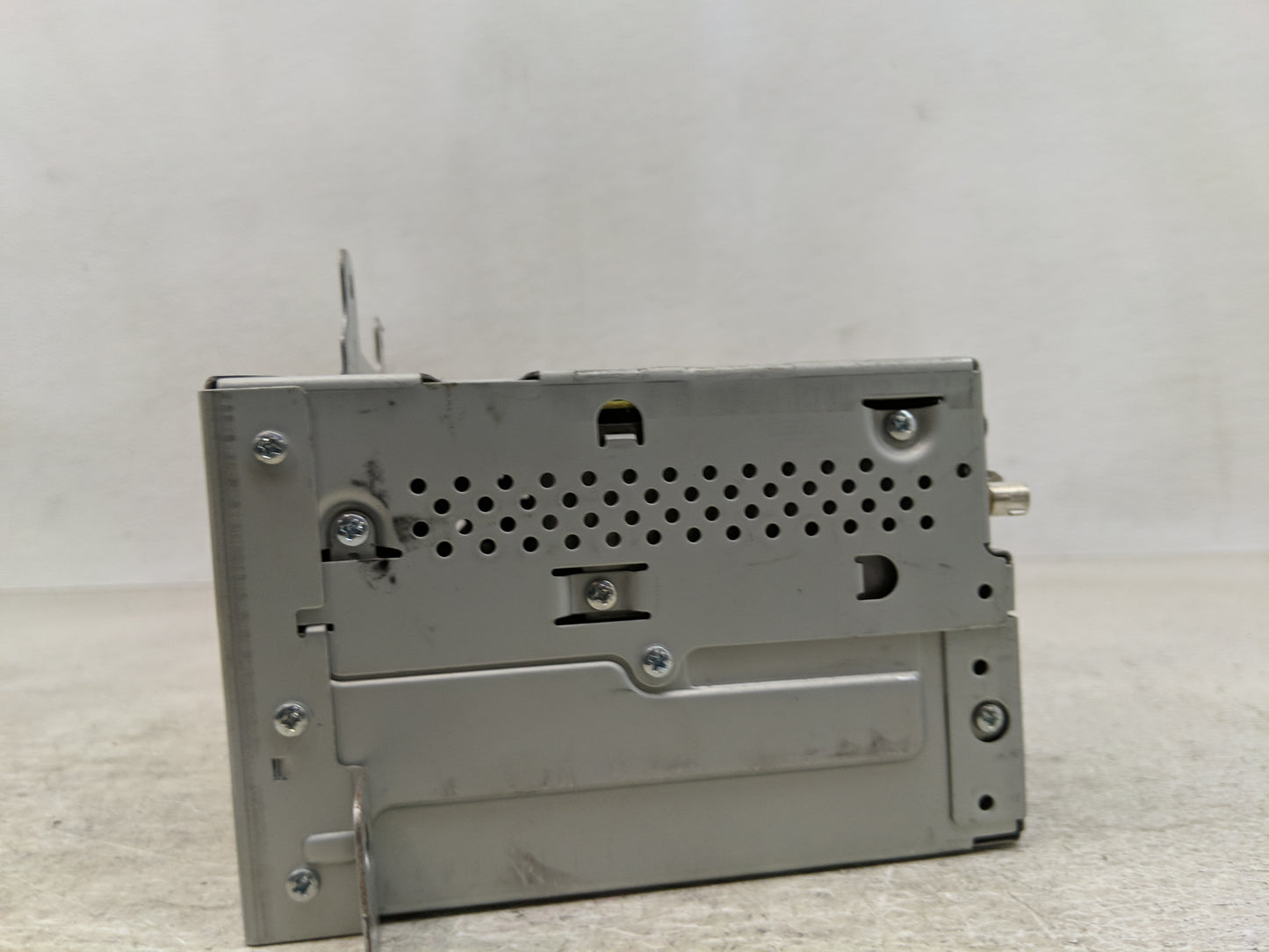 2015-2016 Buick Encore Radio AM FM Cd Player Receiver Replacement P/N:23495273 Fits Fits 2014 2015 2016 2017 OEM Used Auto P