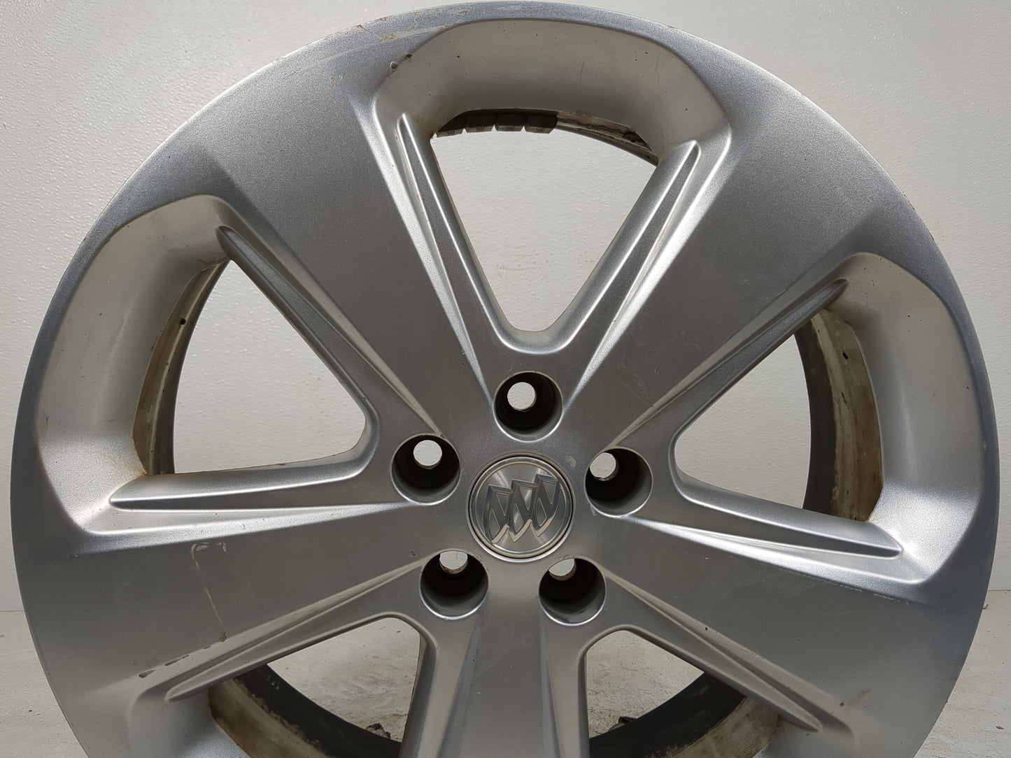 2015 Buick Encore Oem Wheel Rim - Oemusedautoparts1.com