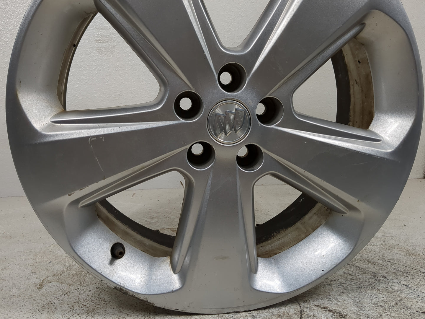 2015 Buick Encore Oem Wheel Rim - Oemusedautoparts1.com