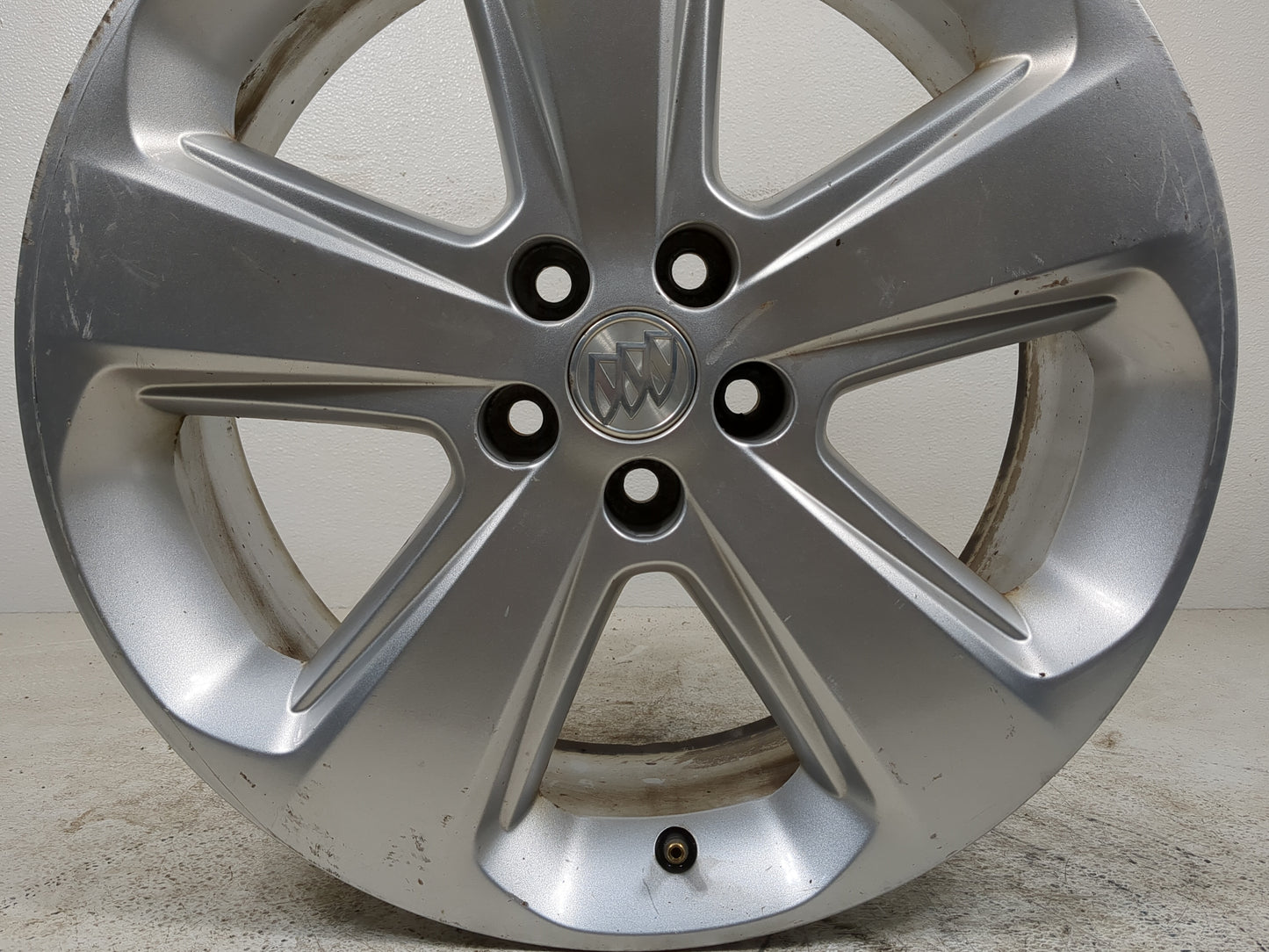 2015 Buick Encore Oem Wheel Rim - Oemusedautoparts1.com