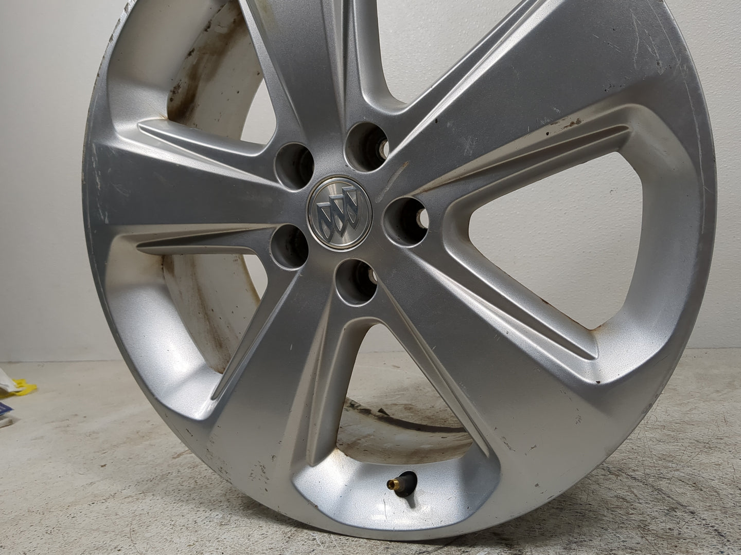 2015 Buick Encore Oem Wheel Rim - Oemusedautoparts1.com