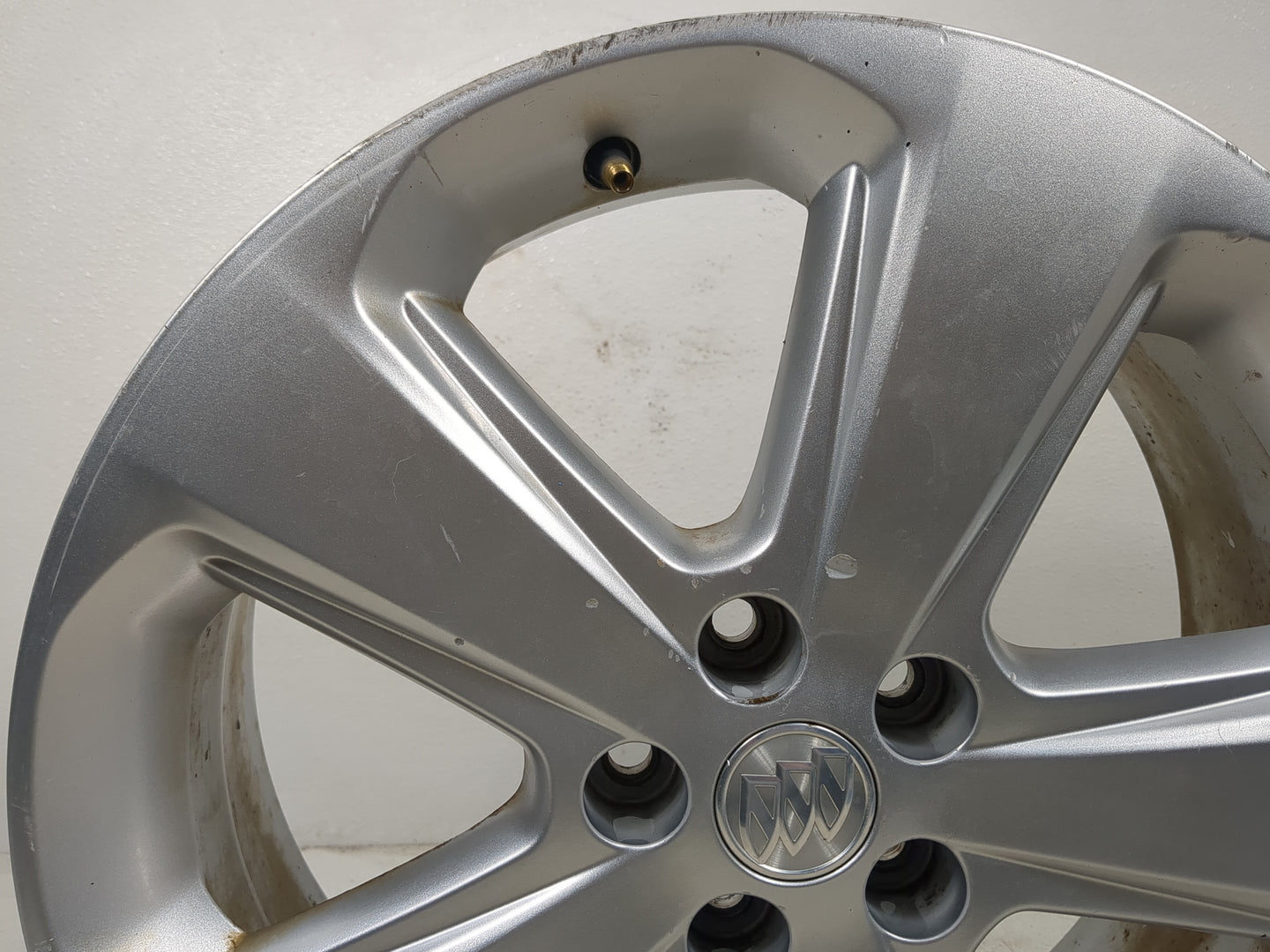 2013-2015 Buick Encore Oem Wheel Rim - Oemusedautoparts1.com