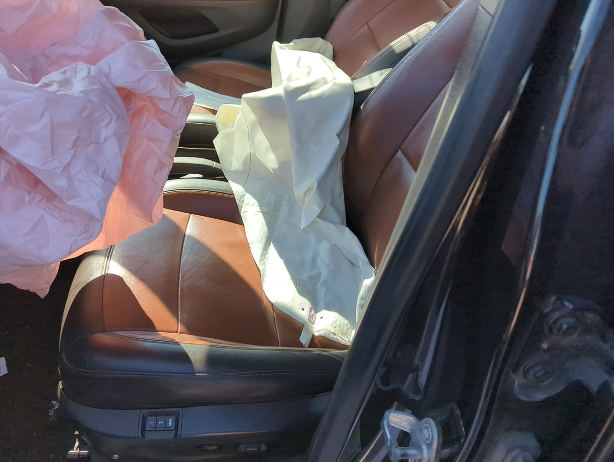 2015-2016 Buick Encore Driver Front Seat Oem 1381616 - Oemusedautoparts1.com