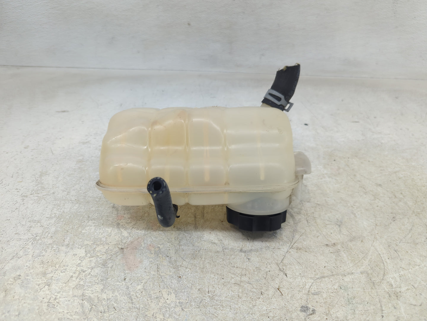2013-2021 Buick Encore Radiator Coolant Overflow Expansion Tank Bottle 1390539 - Oemusedautoparts1.com