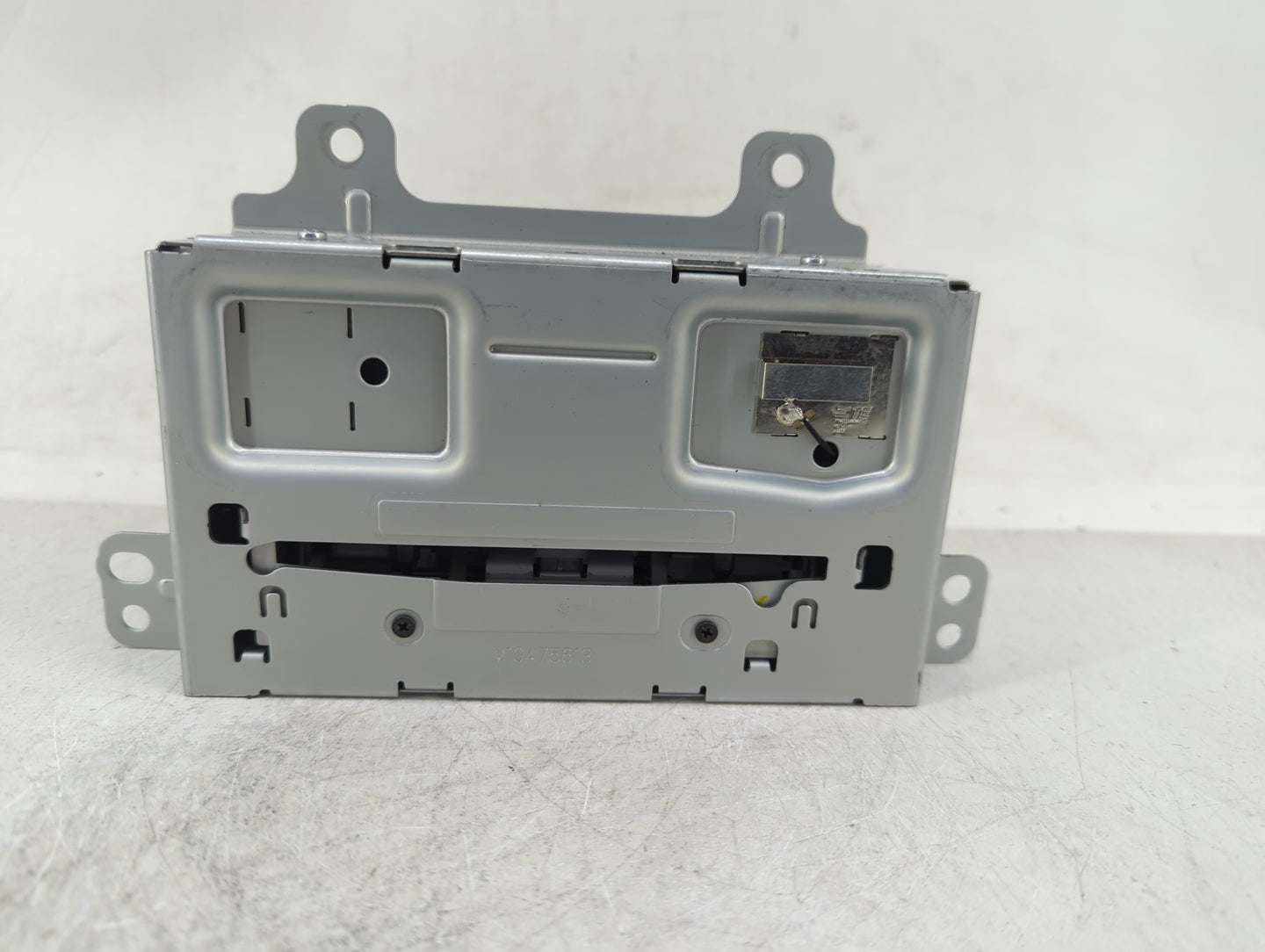 2015-2016 Buick Encore Radio AM FM Cd Player Receiver Replacement P/N:23495273 Fits Fits 2014 2015 2016 2017 OEM Used Auto P