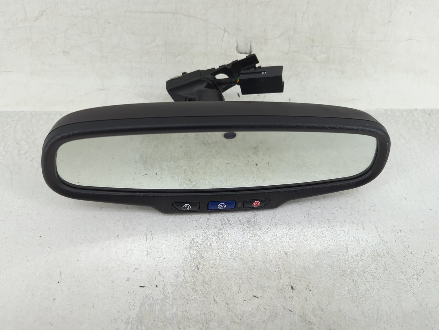 2013-2020 Buick Encore Interior Rear View Mirror Replacement OEM P/N:13584891 Fits OEM Used Auto Parts - Oemusedautoparts1.c