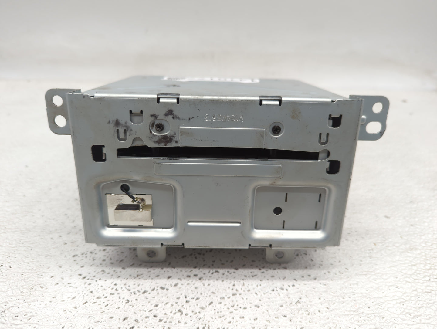 2015-2016 Buick Encore Radio AM FM Cd Player Receiver Replacement P/N:23497398 Fits Fits 2015 2016 2017 2019 OEM Used Auto P