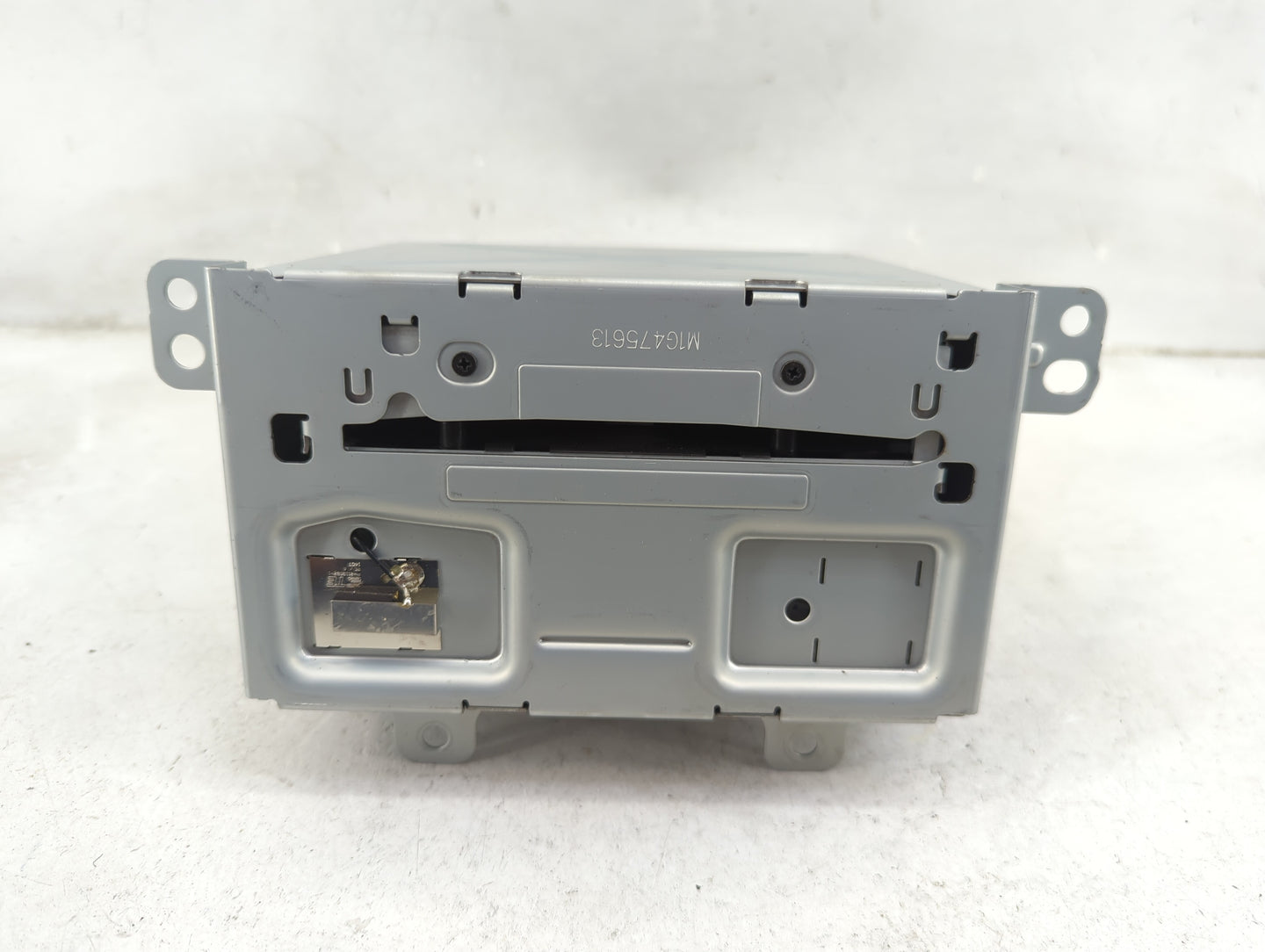 2015-2016 Buick Encore Radio AM FM Cd Player Receiver Replacement P/N:23497398 M1G475613 Fits Fits 2015 2016 2017 2019 OEM U