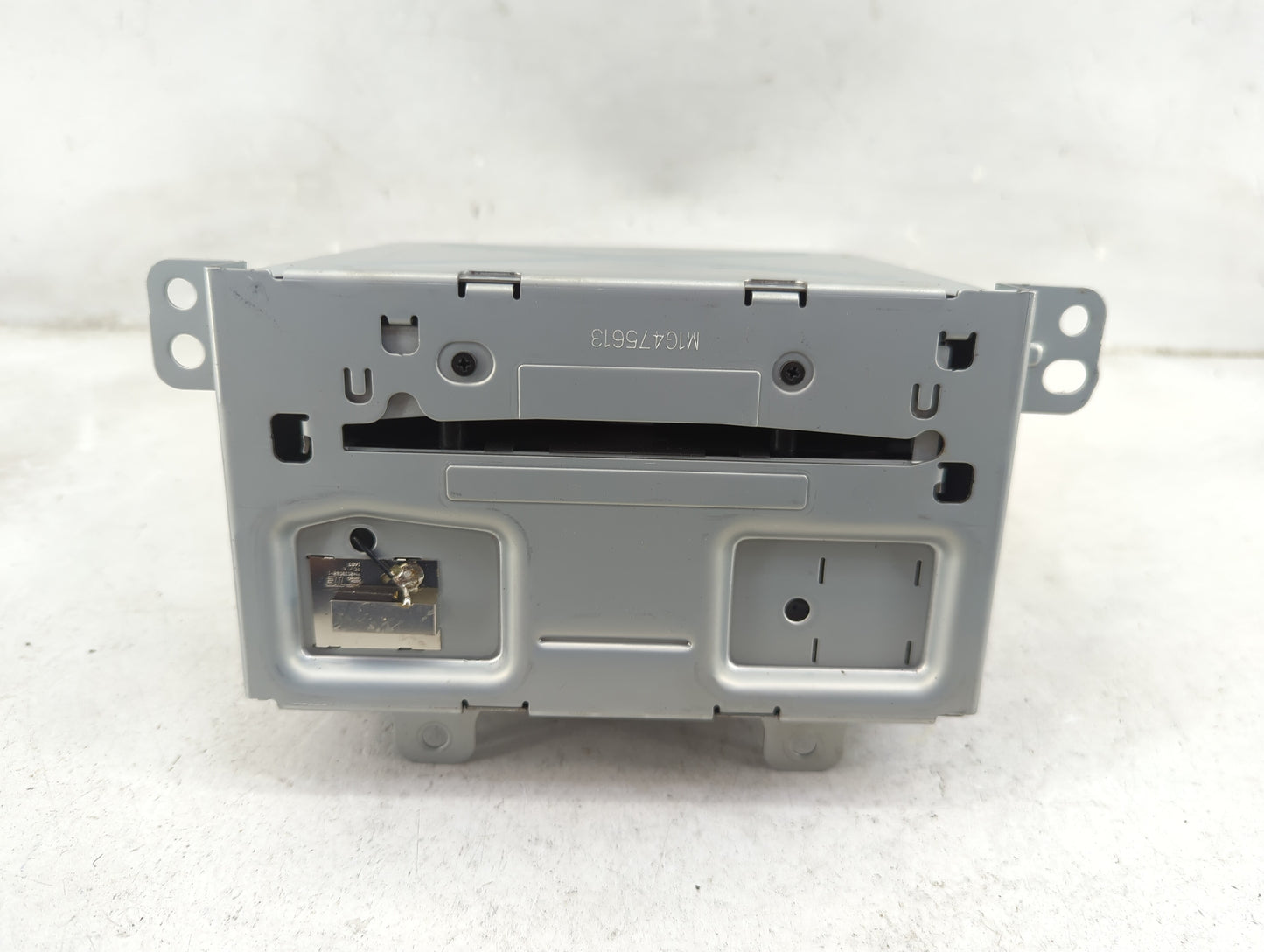 2015-2016 Buick Encore Radio AM FM Cd Player Receiver Replacement P/N:23497398 M1G475613 Fits Fits 2015 2016 2017 2019 OEM U