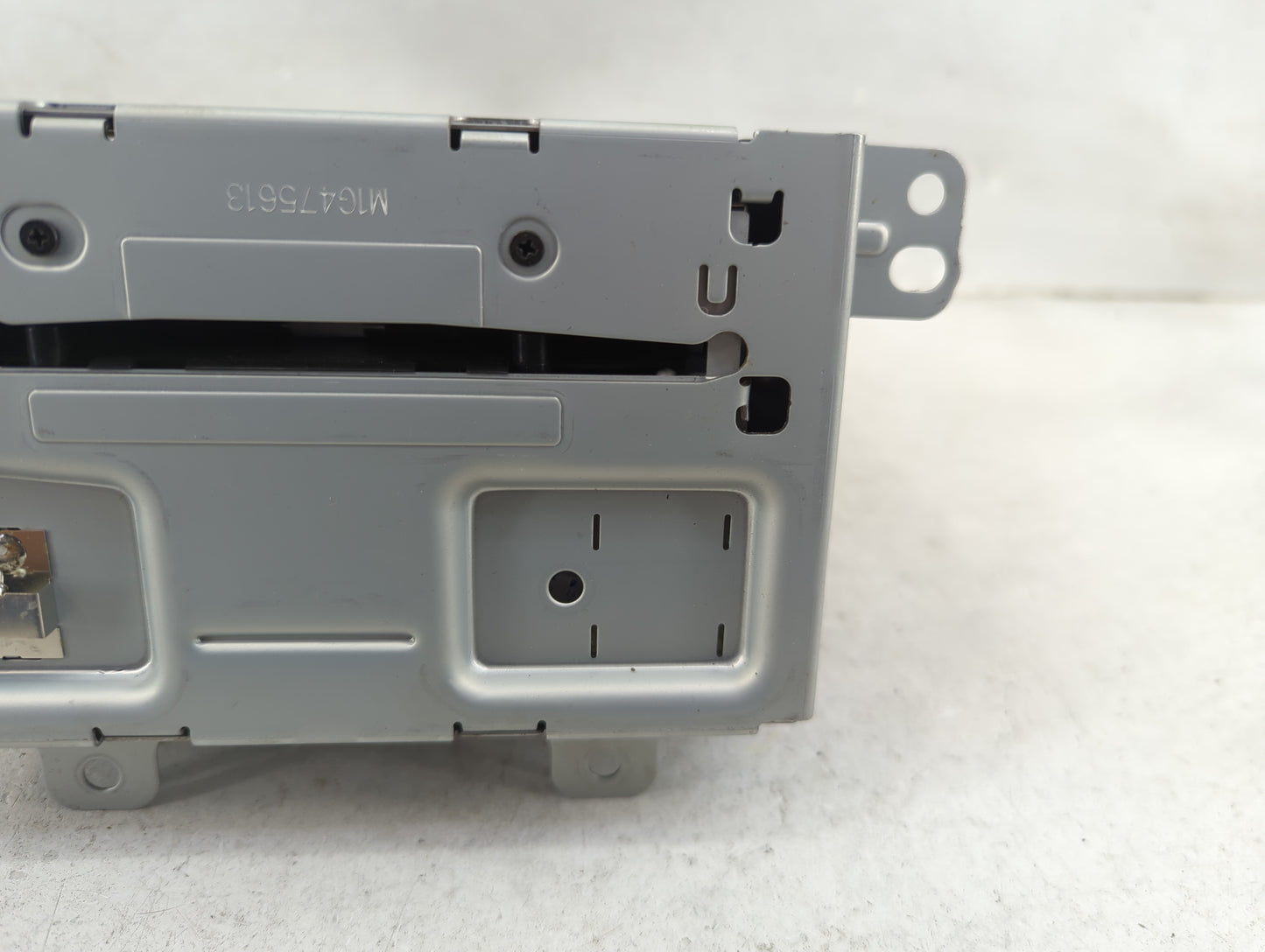 2015-2016 Buick Encore Radio AM FM Cd Player Receiver Replacement P/N:23497398 M1G475613 Fits Fits 2015 2016 2017 2019 OEM U