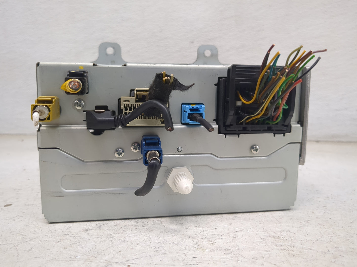 2015-2016 Buick Encore Radio AM FM Cd Player Receiver Replacement P/N:23289269 GA13ANONA-B-AT Fits Fits 2015 2016 2017 2019 