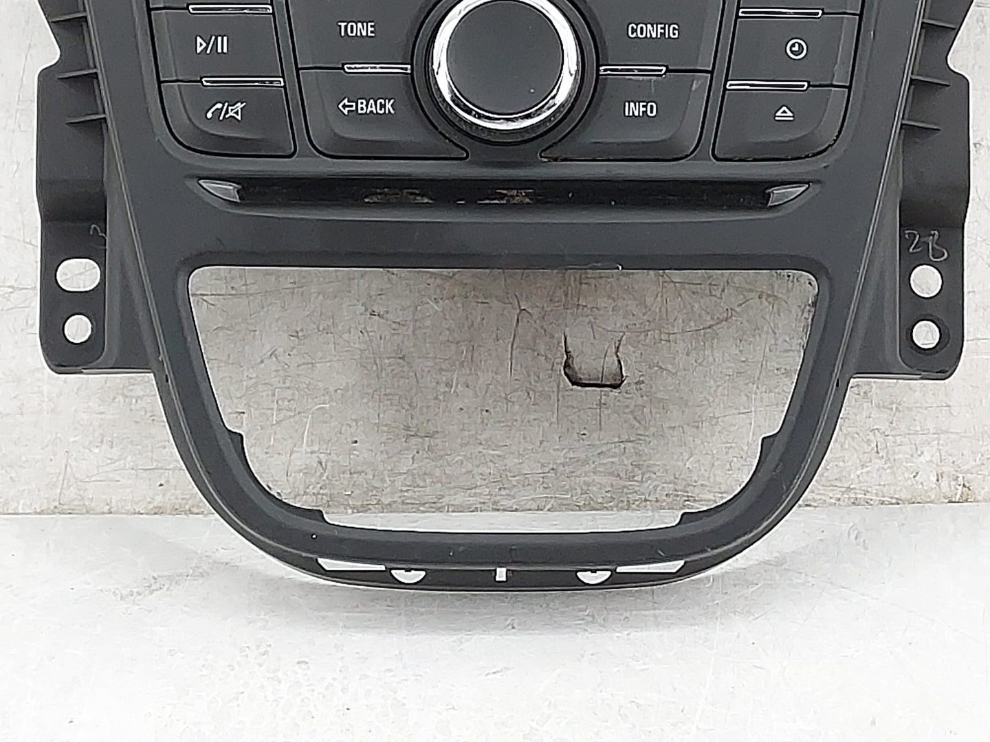 2013-2016 Buick Encore Radio Control Panel 1473259 - Oemusedautoparts1.com