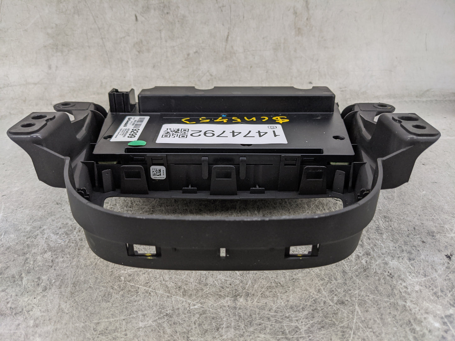 2013-2016 Buick Encore Climate Control Module Temperature AC/Heater Replacement P/N:95319299 A2C86203600 Fits OEM Used Auto 