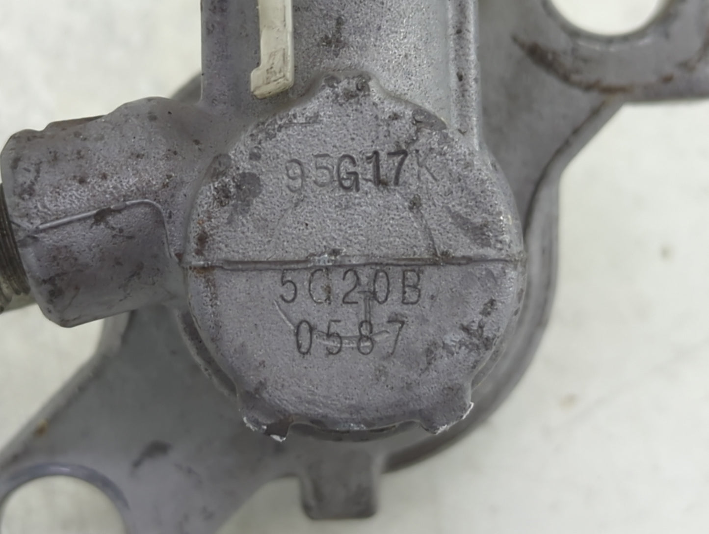 2013-2021 Buick Encore Brake Master Cylinder 1490290 - Oemusedautoparts1.com