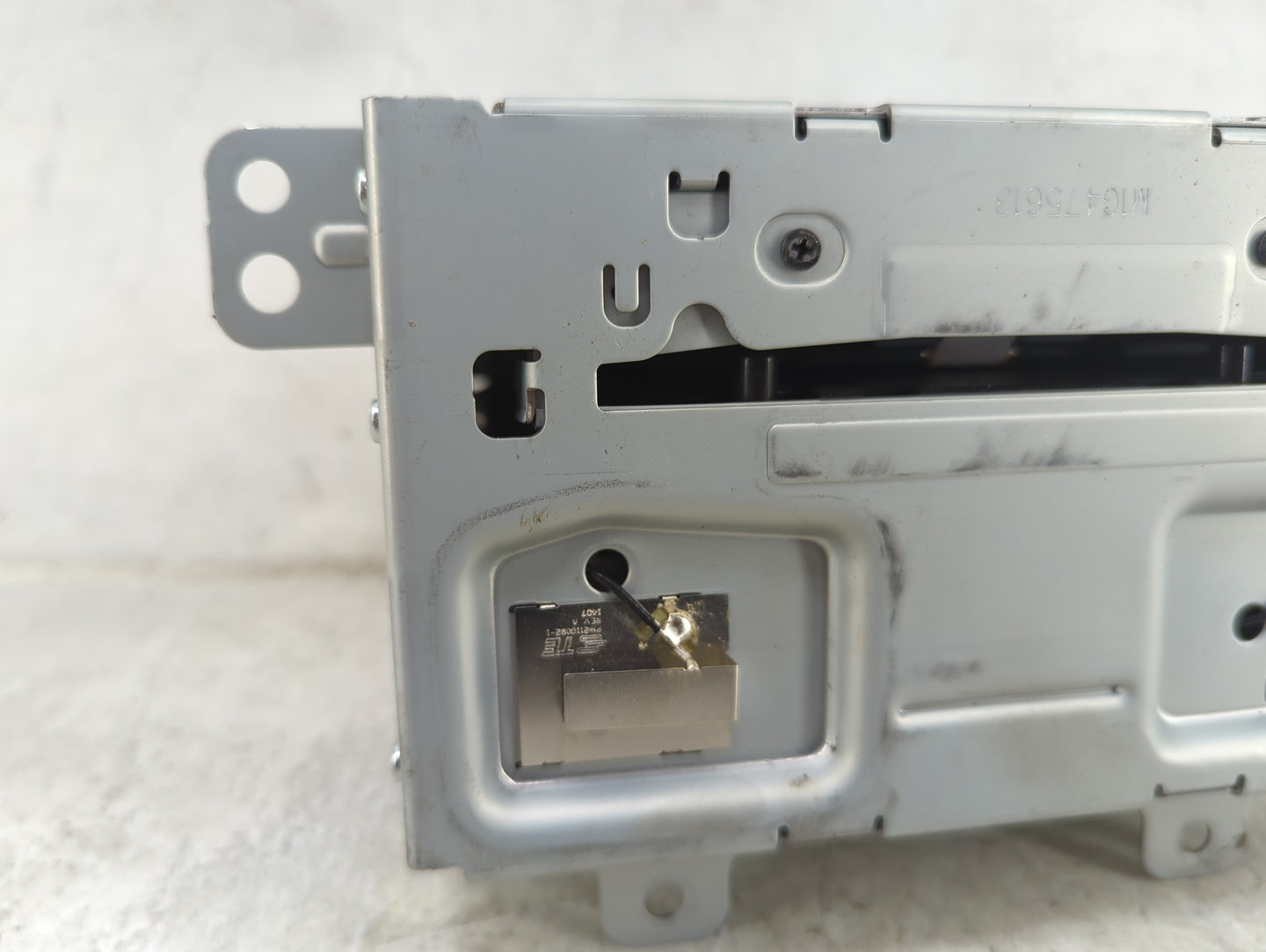 2015-2016 Buick Encore Radio AM FM Cd Player Receiver Replacement P/N:23477341 GA-130-COLR-NT Fits Fits 2014 2015 2016 2017 