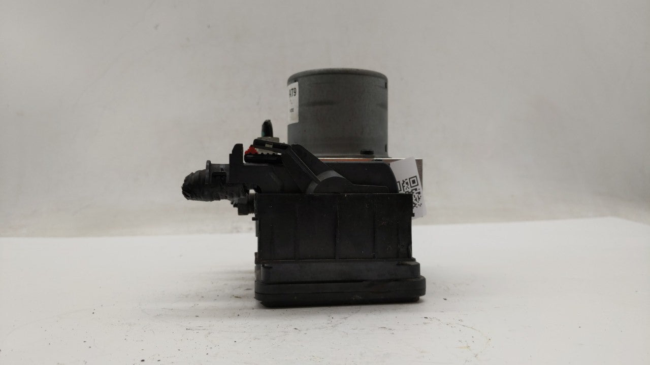 2015 Buick Encore ABS Pump Control Module Replacement P/N:94541506 688250455, 42403007 Fits OEM Used Auto Parts - Oemusedaut