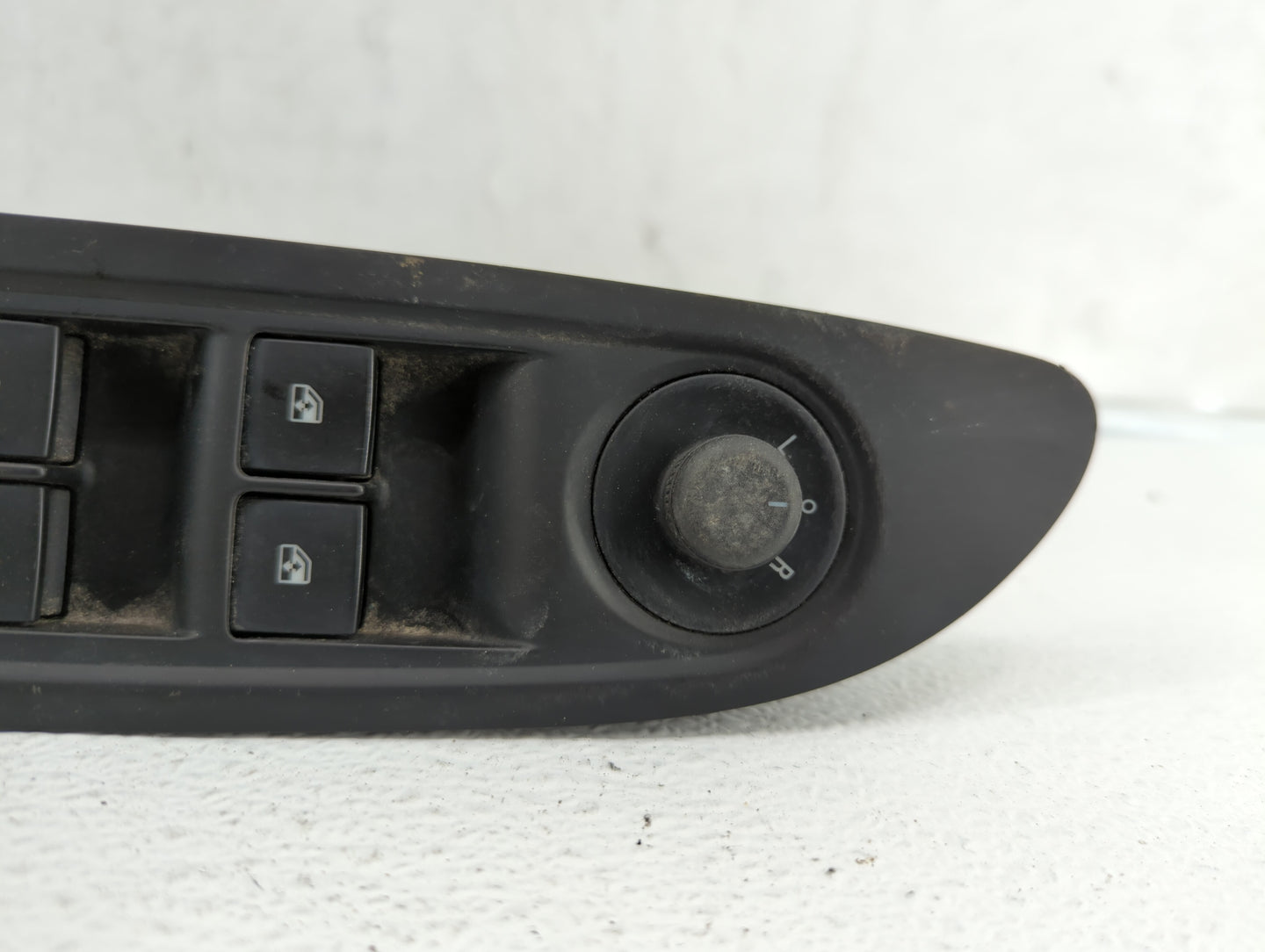 2013-2016 Buick Encore Master Power Window Switch Replacement Driver Side Left P/N:BFL4B-737478 25872074 Fits OEM Used Auto 