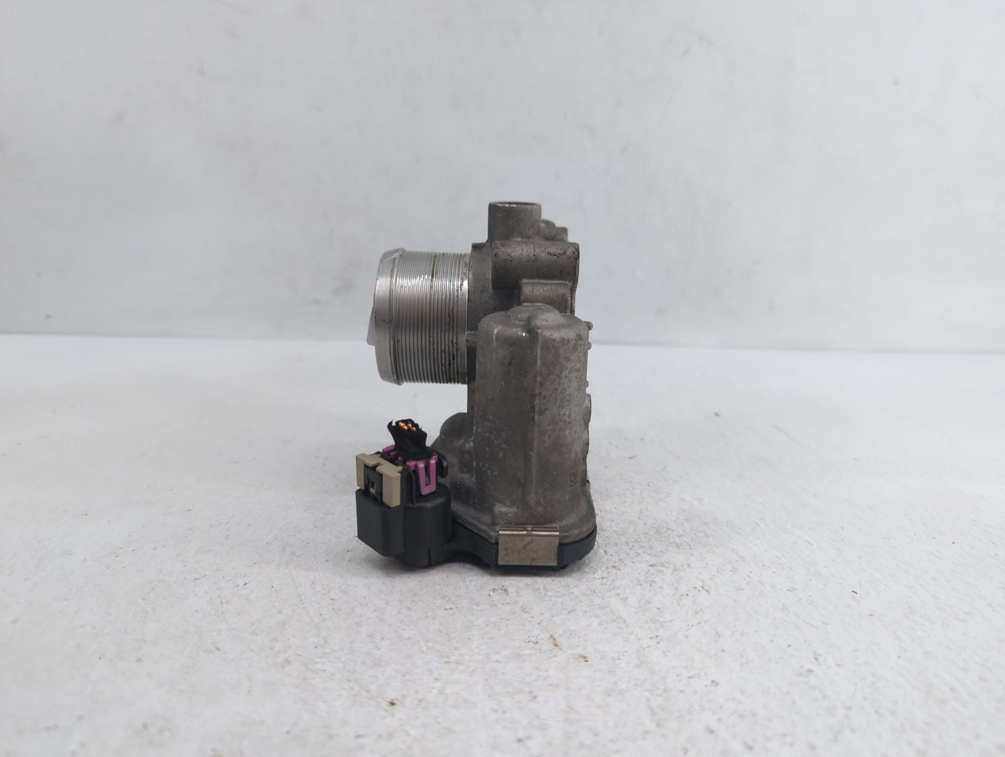 2013-2019 Buick Encore Throttle Body P/N:55581662 55565489, 55 565 489 Fits Fits 2011 2012 2013 2014 2015 2016 2017 2018 201