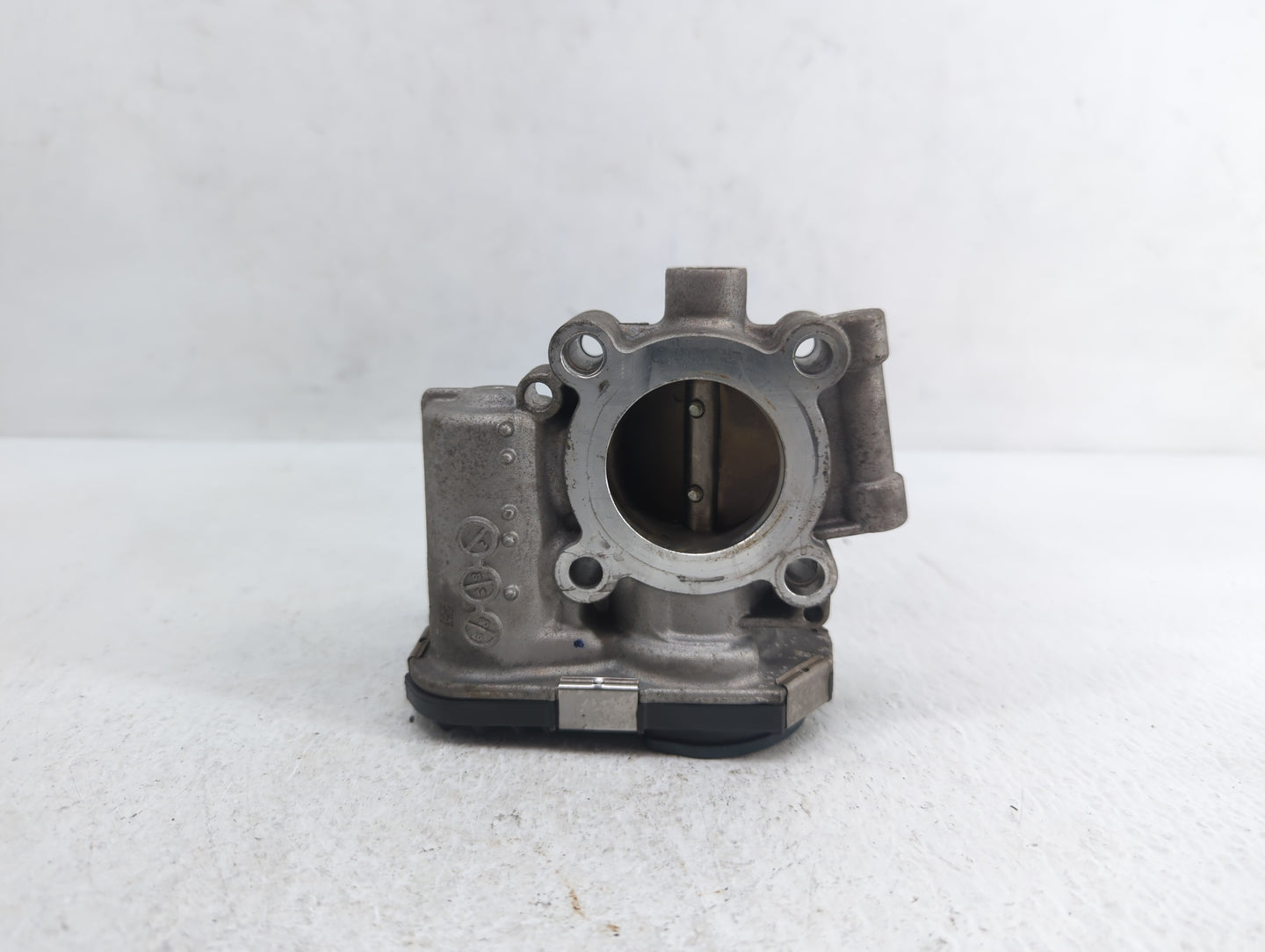 2013-2019 Buick Encore Throttle Body P/N:55581662 55565489, 55 565 489 Fits Fits 2011 2012 2013 2014 2015 2016 2017 2018 201