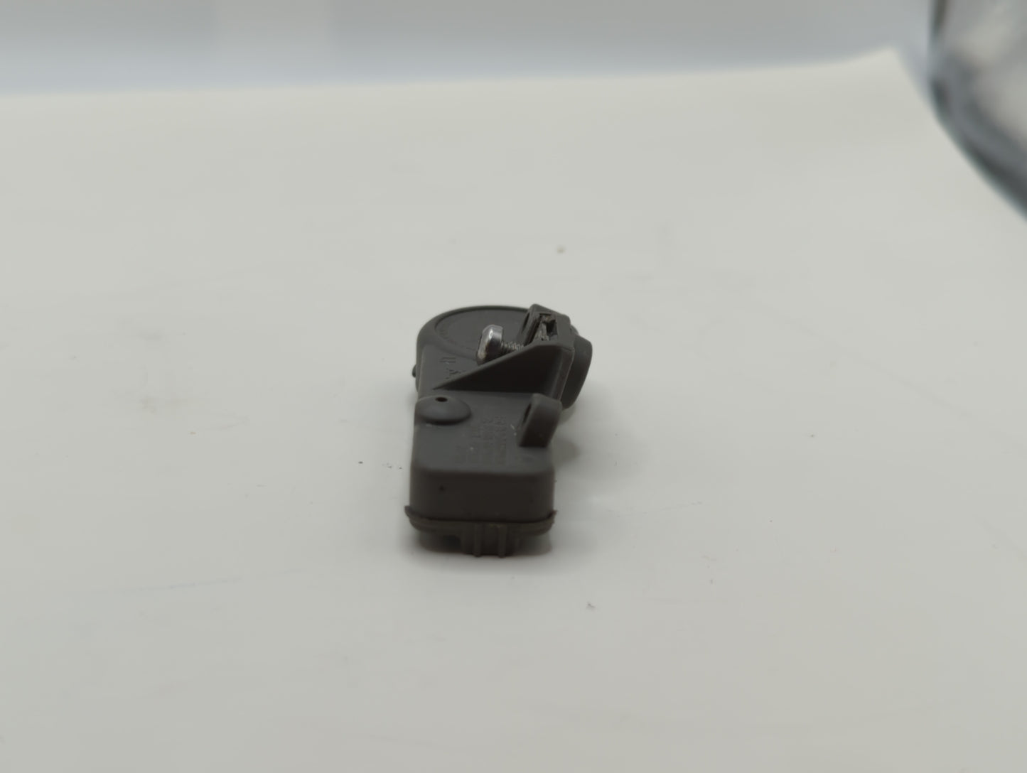 2015 Buick Encore Tire Pressure Monitoring System Sensor Tpms - Oemusedautoparts1.com