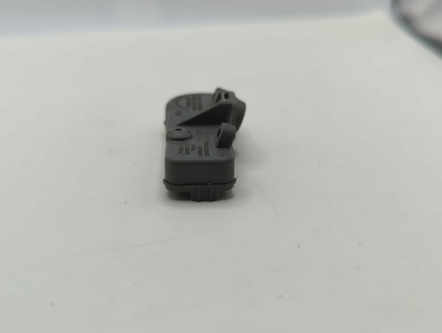 2015 Buick Encore Tire Pressure Monitoring System Sensor Tpms - Oemusedautoparts1.com