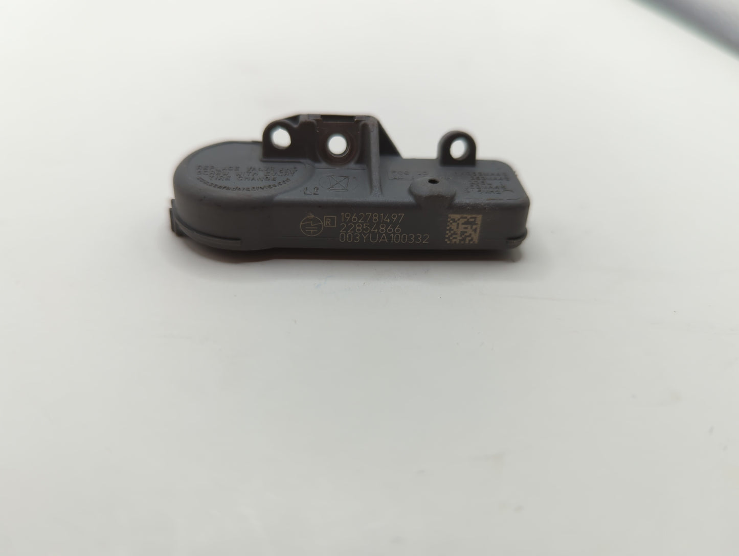 2015 Buick Encore Tire Pressure Monitoring System Sensor Tpms - Oemusedautoparts1.com