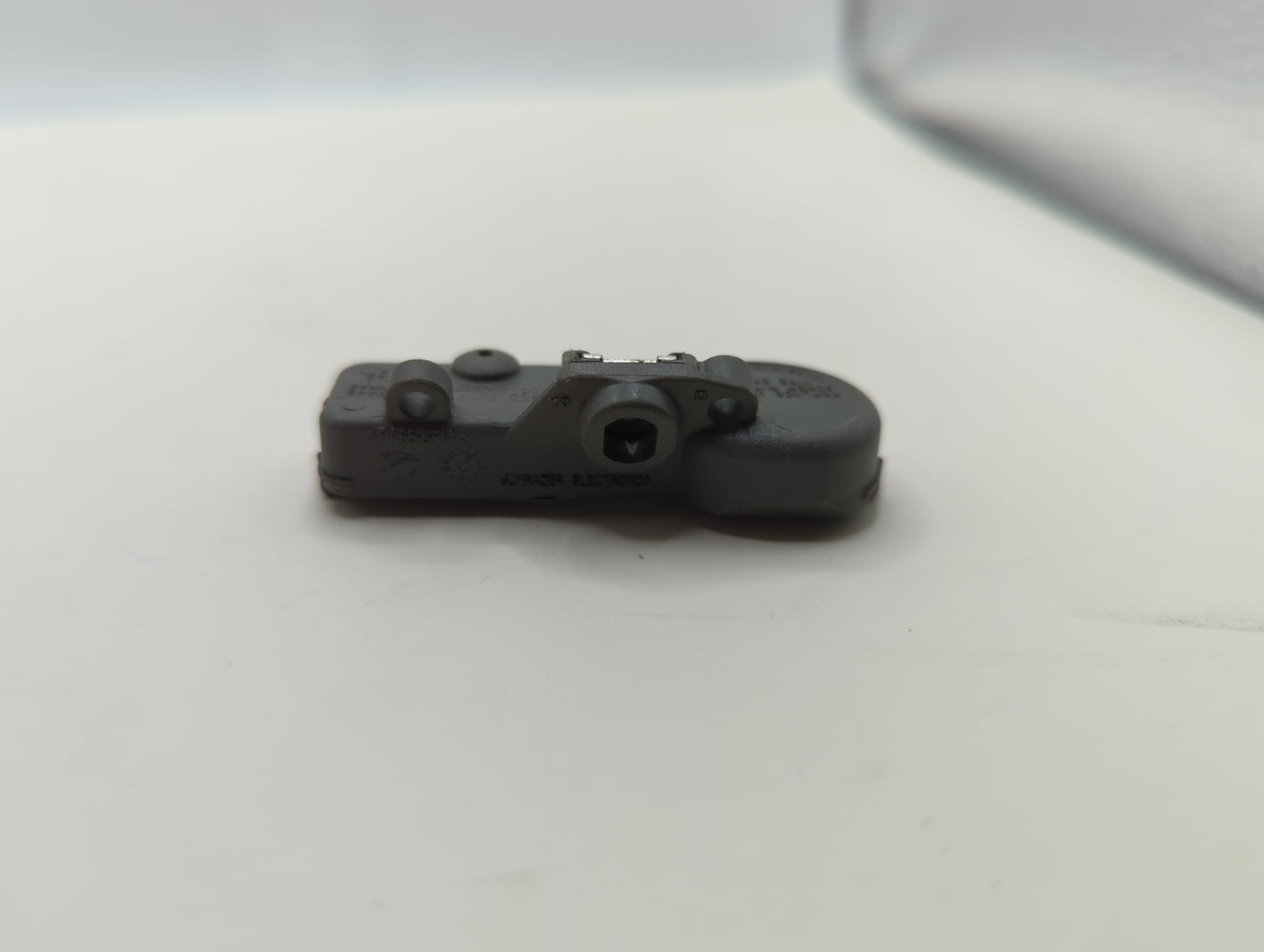 2015 Buick Encore Tire Pressure Monitoring System Sensor Tpms - Oemusedautoparts1.com