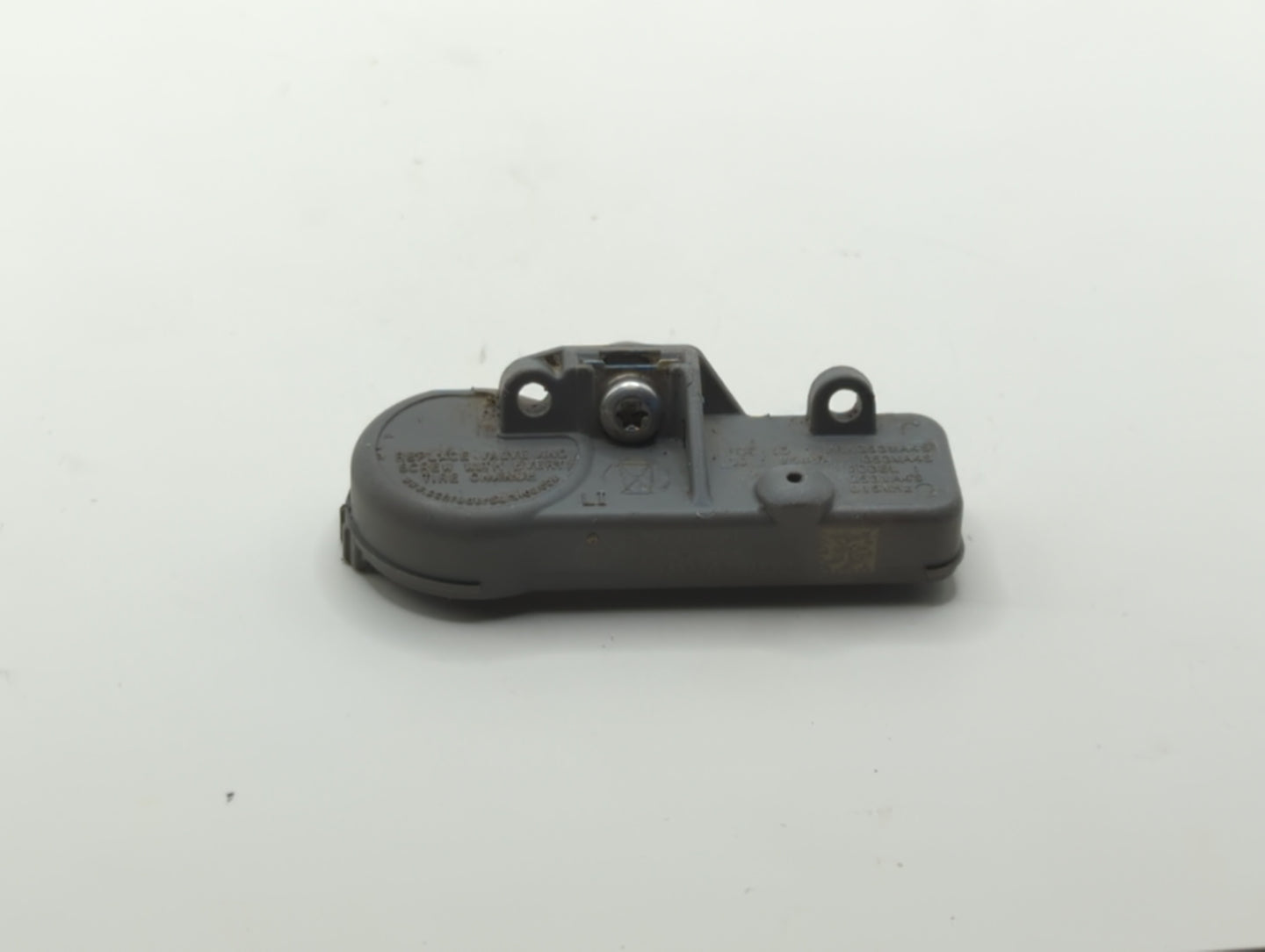 2015 Buick Encore Tire Pressure Monitoring System Sensor Tpms - Oemusedautoparts1.com
