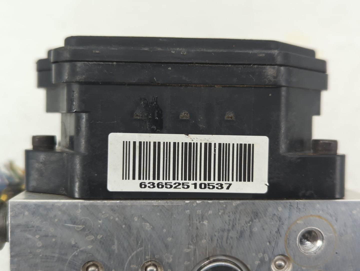 2015 Buick Encore ABS Pump Control Module Replacement P/N:94541506 688250455, 42403007 Fits OEM Used Auto Parts - Oemusedaut