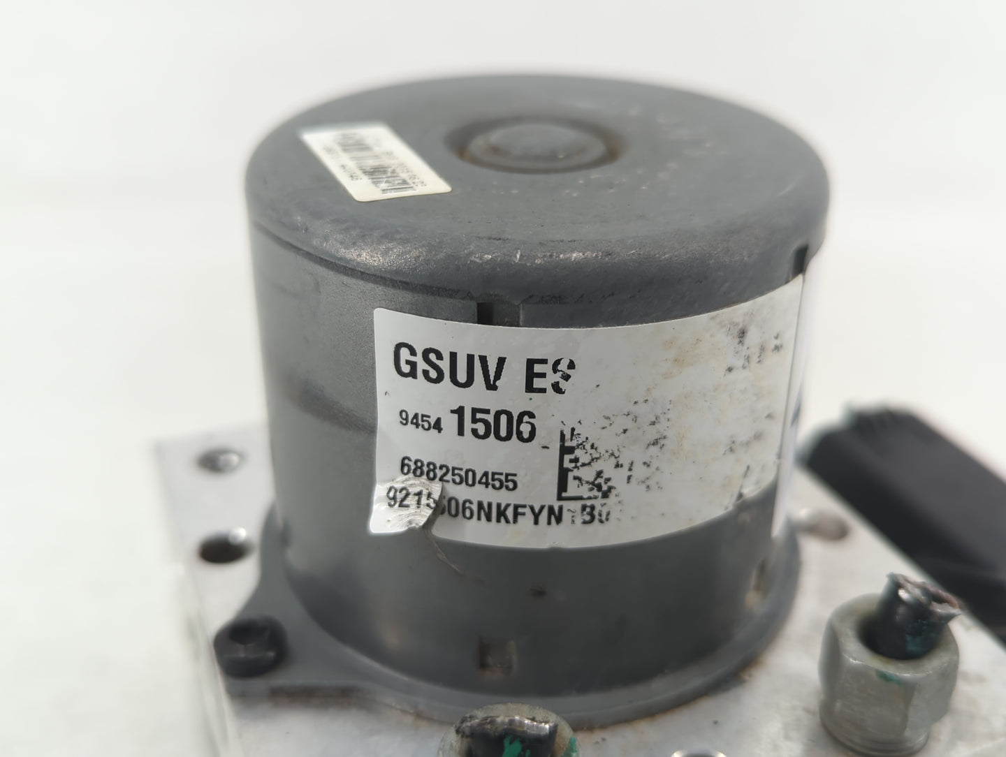 2015 Buick Encore ABS Pump Control Module Replacement P/N:94541506 688250455, 42403007 Fits OEM Used Auto Parts - Oemusedaut