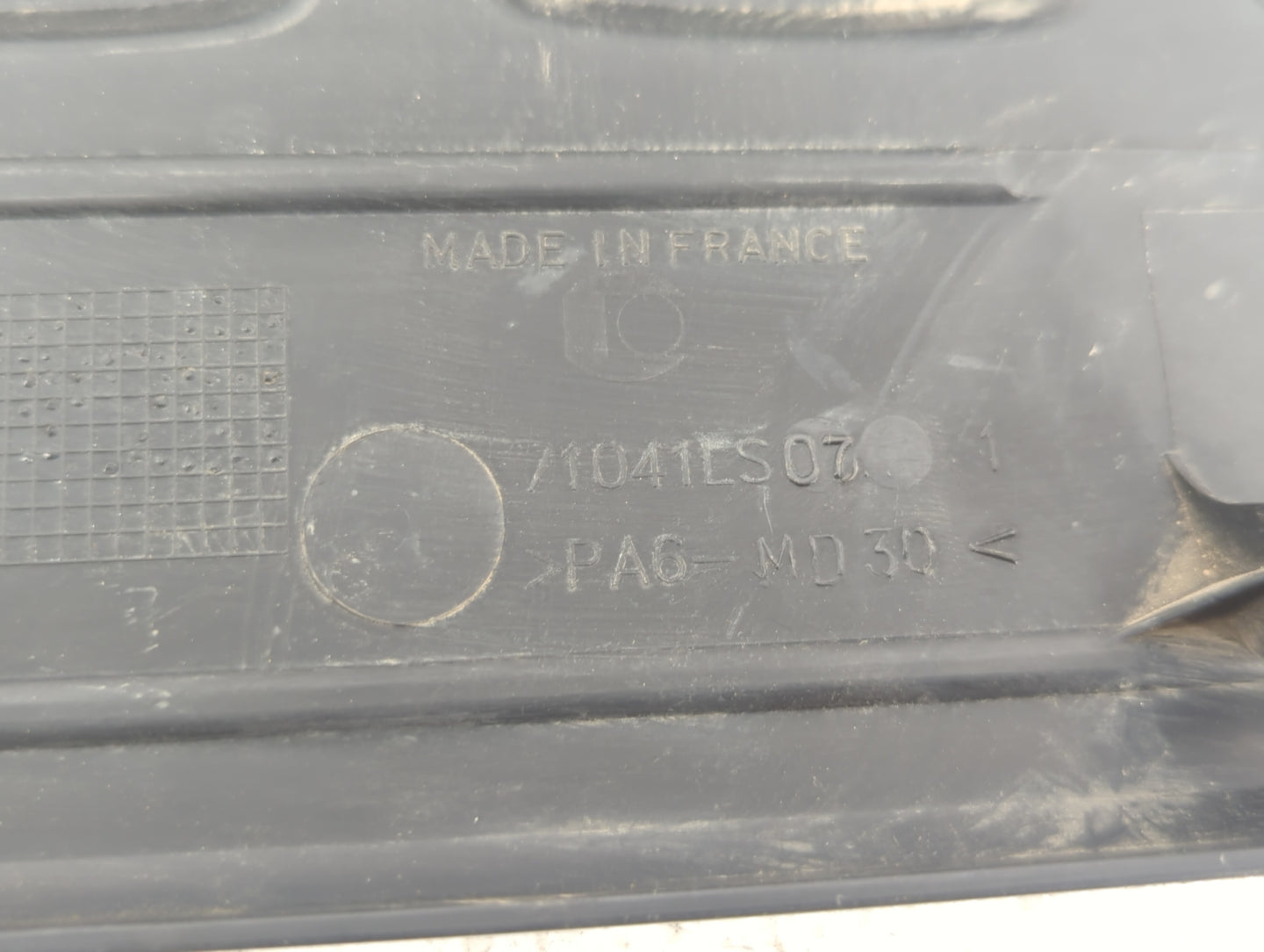 2015 Buick Encore Engine Cover - Oemusedautoparts1.com