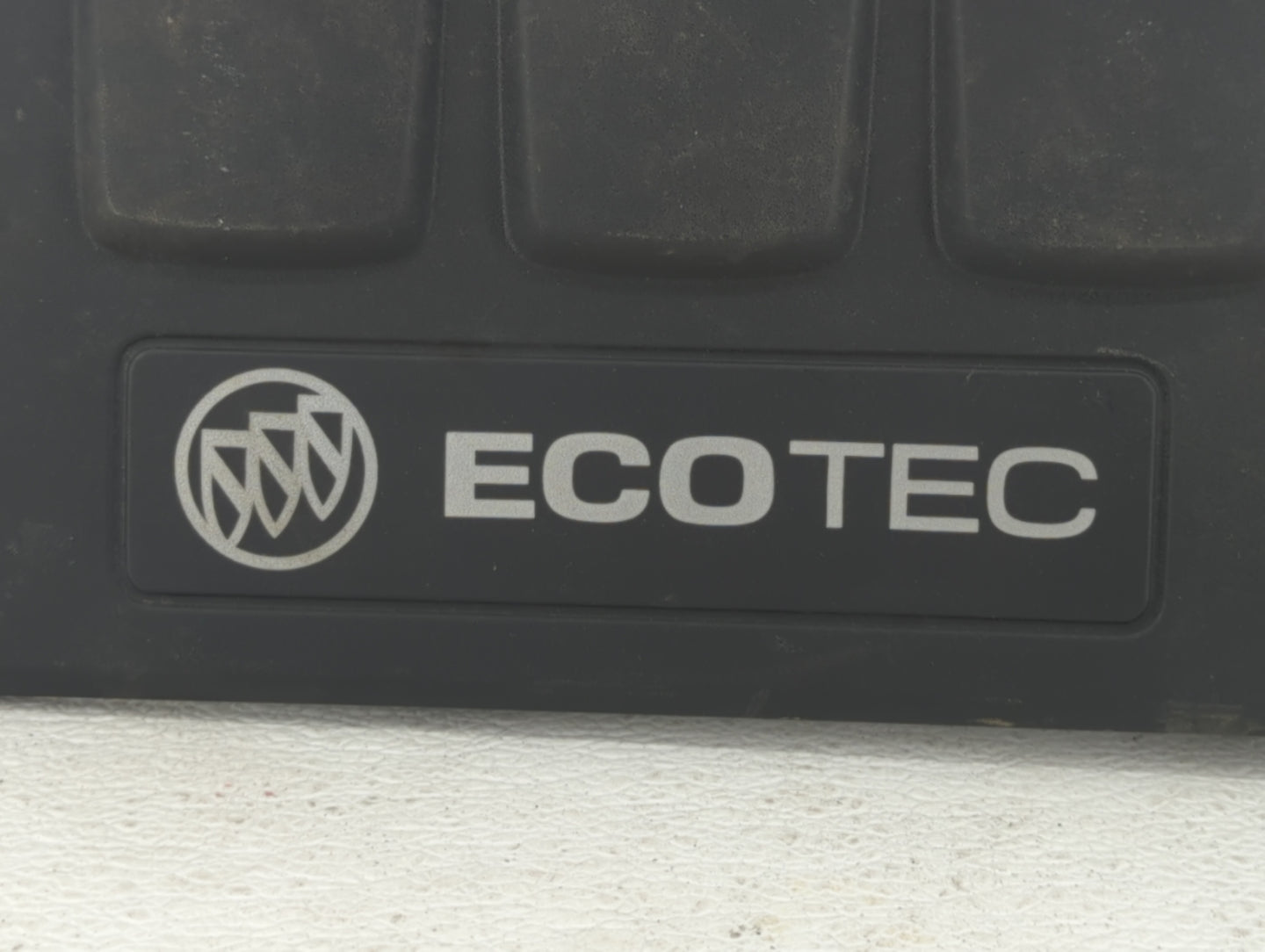 2015 Buick Encore Engine Cover - Oemusedautoparts1.com