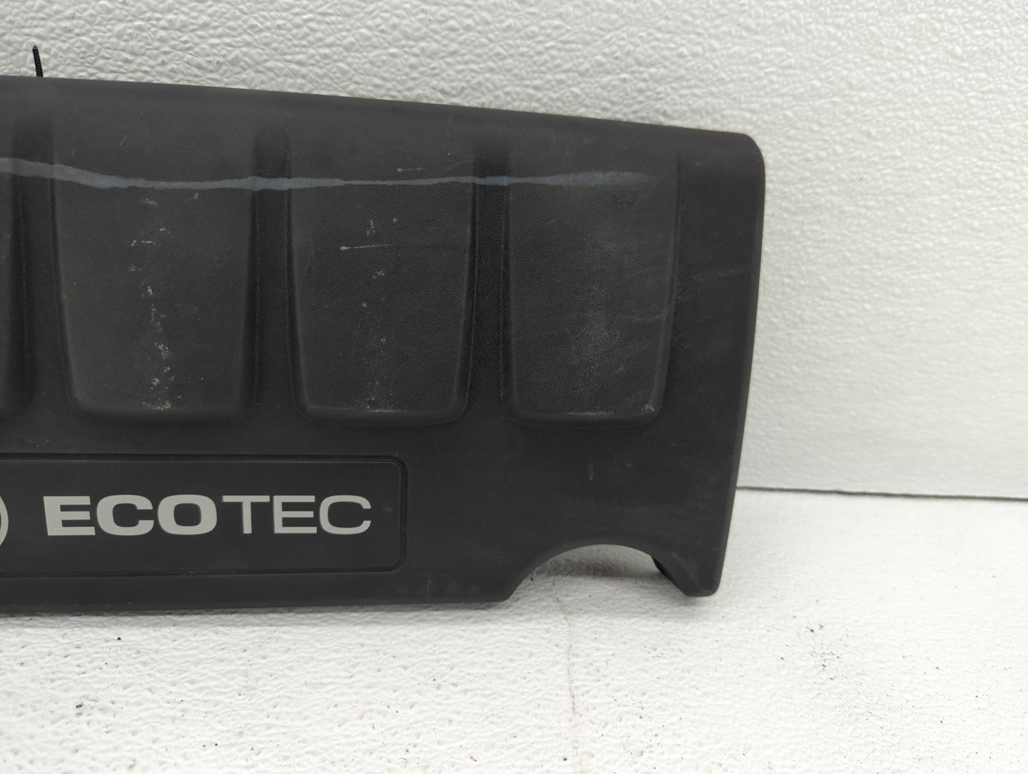 2015 Buick Encore Engine Cover - Oemusedautoparts1.com