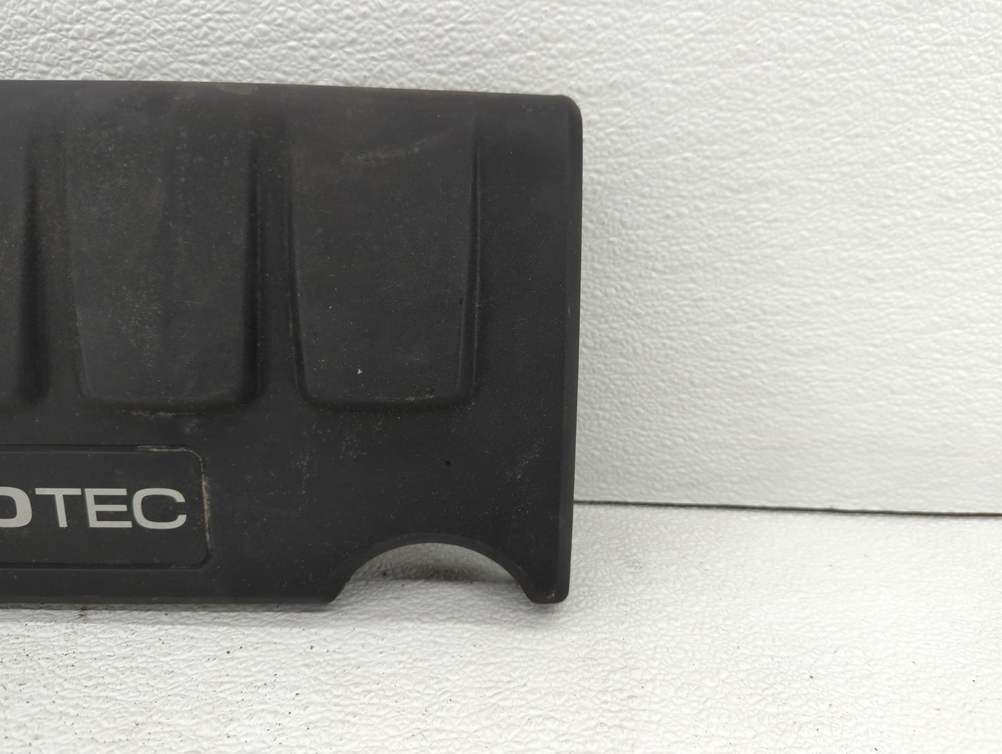 2015 Buick Encore Engine Cover - Oemusedautoparts1.com