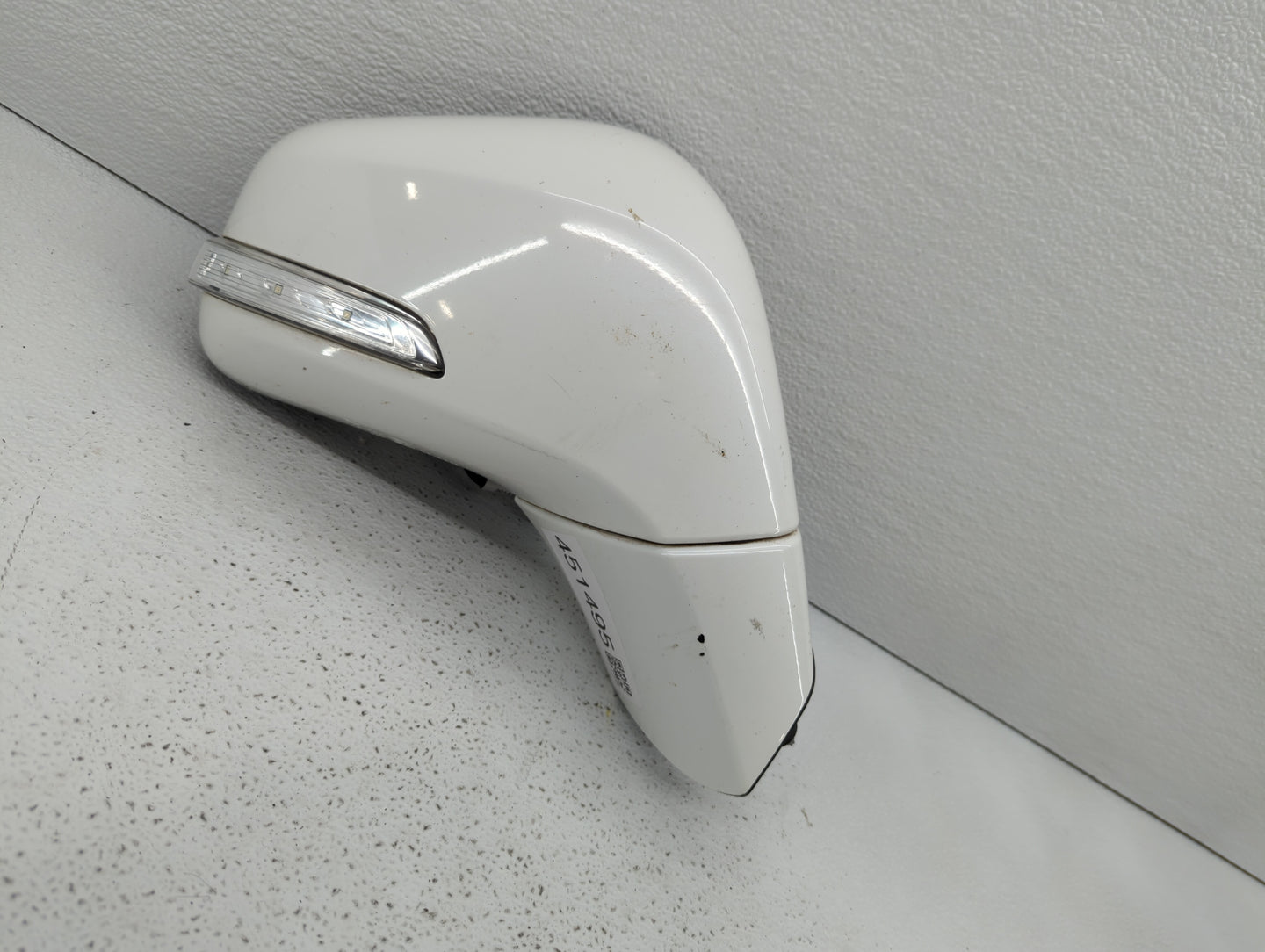 2014-2015 Buick Encore Driver Side View Mirror - Left Door Mirror OEM Used - Oemusedautoparts1.com