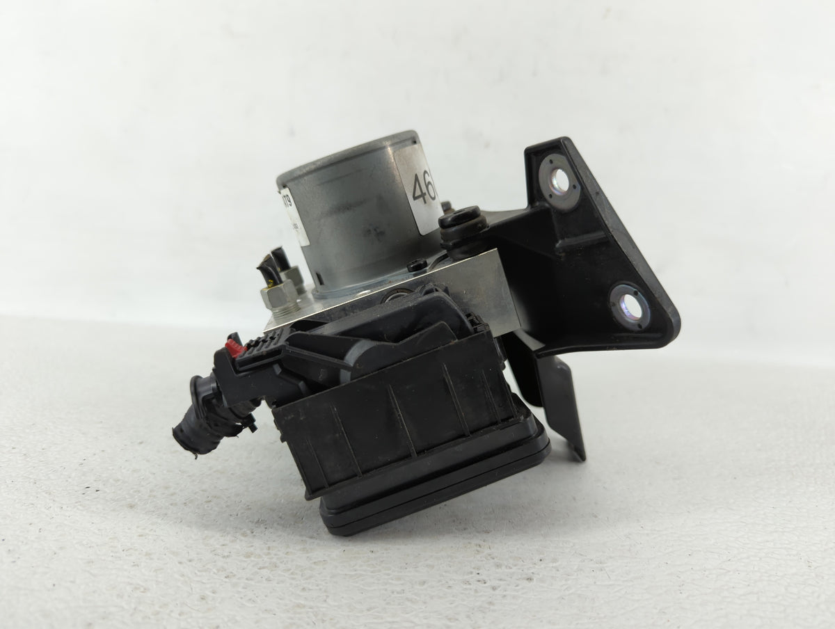 2015 Buick Encore Anti-Lock Brake ABS Pump Module Actuator OEM P/N:94541506 42403007 Fits OEM Used Auto Parts - Oemusedautop